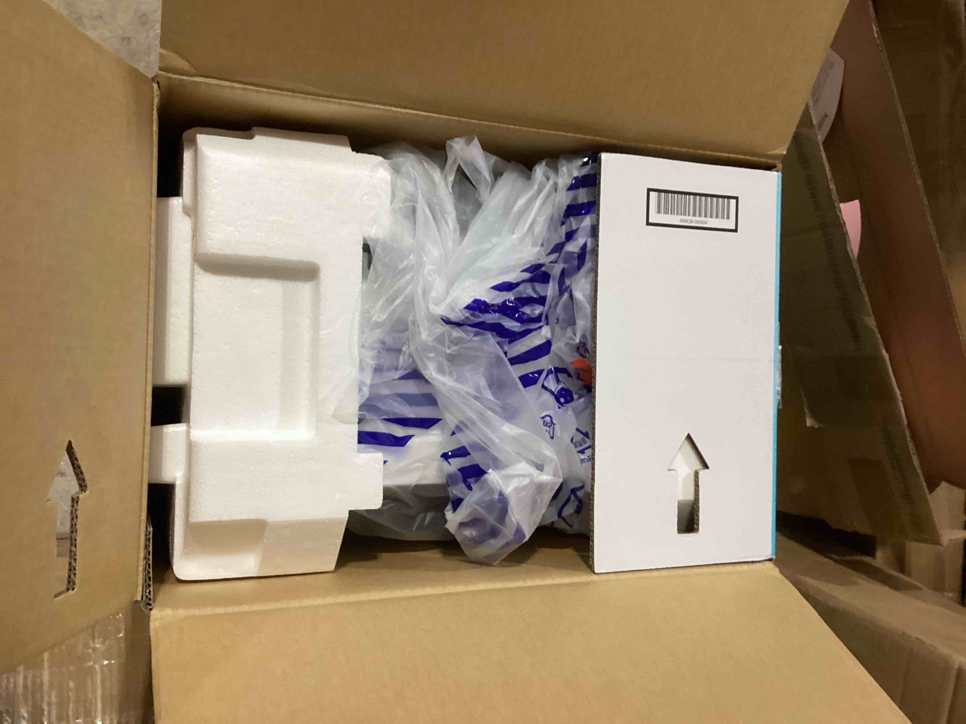 https://s3.amazonaws.com/lotting-images-prod/bidfta/GRA0205578_1729026767808.jpeg