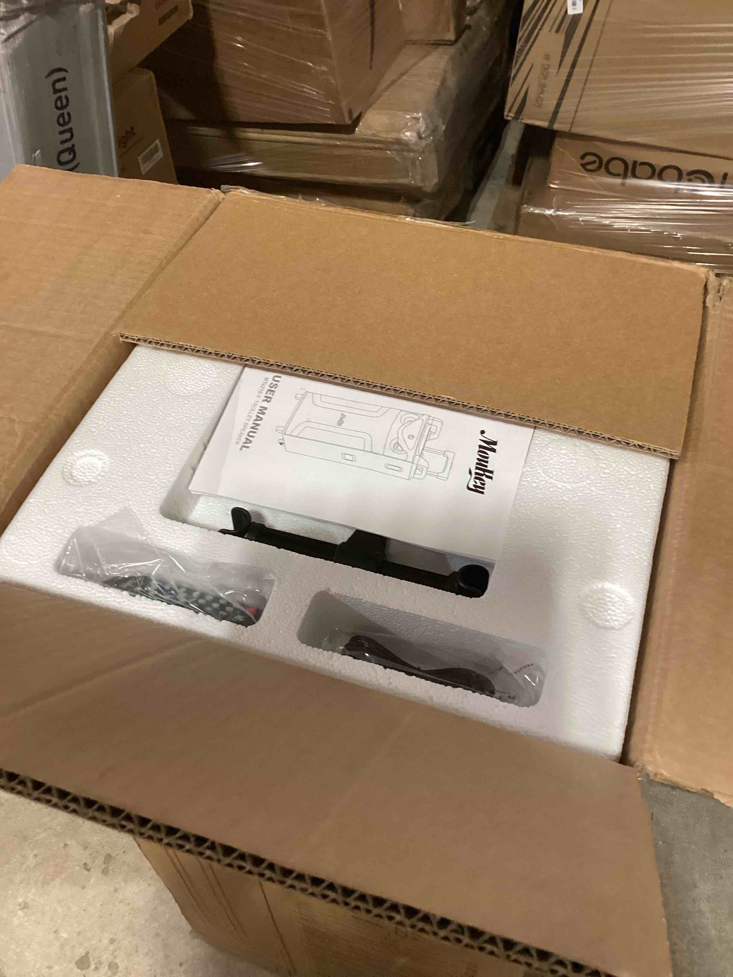 https://s3.amazonaws.com/lotting-images-prod/bidfta/GRA0205586_1729025923990.jpeg