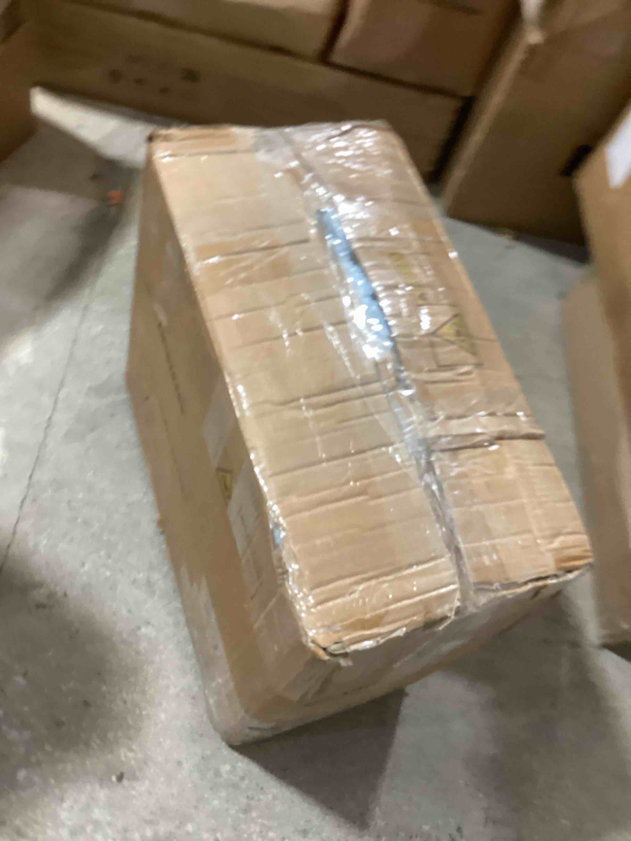 https://s3.amazonaws.com/lotting-images-prod/bidfta/GRA0205603_1729024401321.jpeg