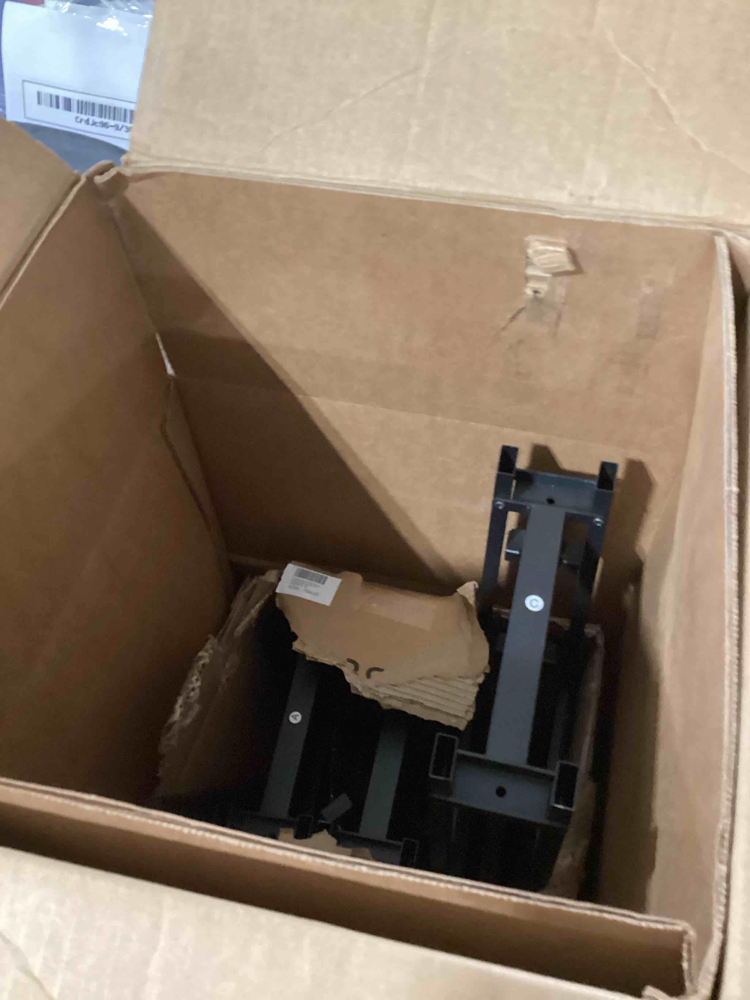 https://s3.amazonaws.com/lotting-images-prod/bidfta/GRA0205619_1729021229617.jpeg
