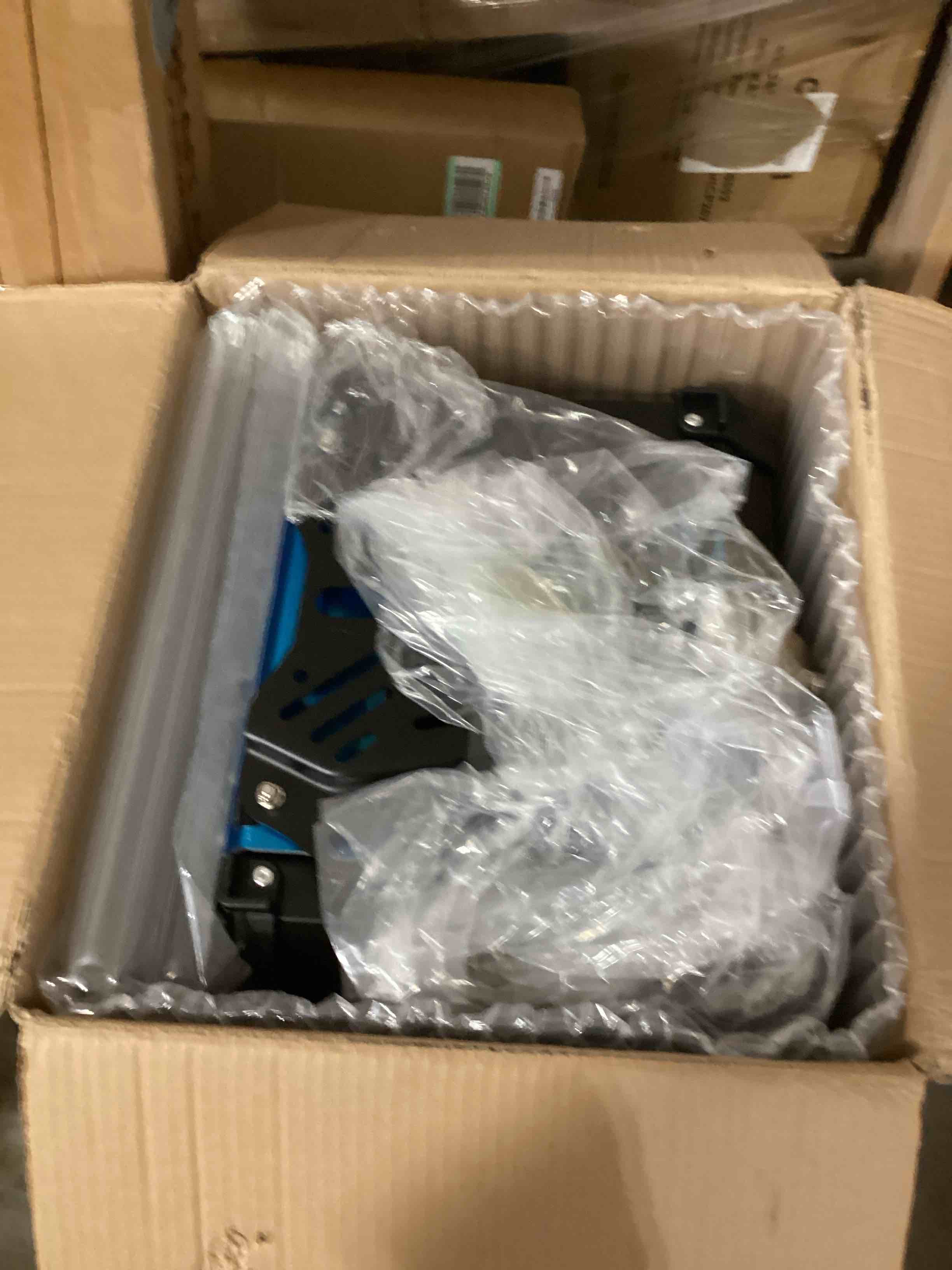 https://s3.amazonaws.com/lotting-images-prod/bidfta/GRA0205627_1729020354979.jpeg