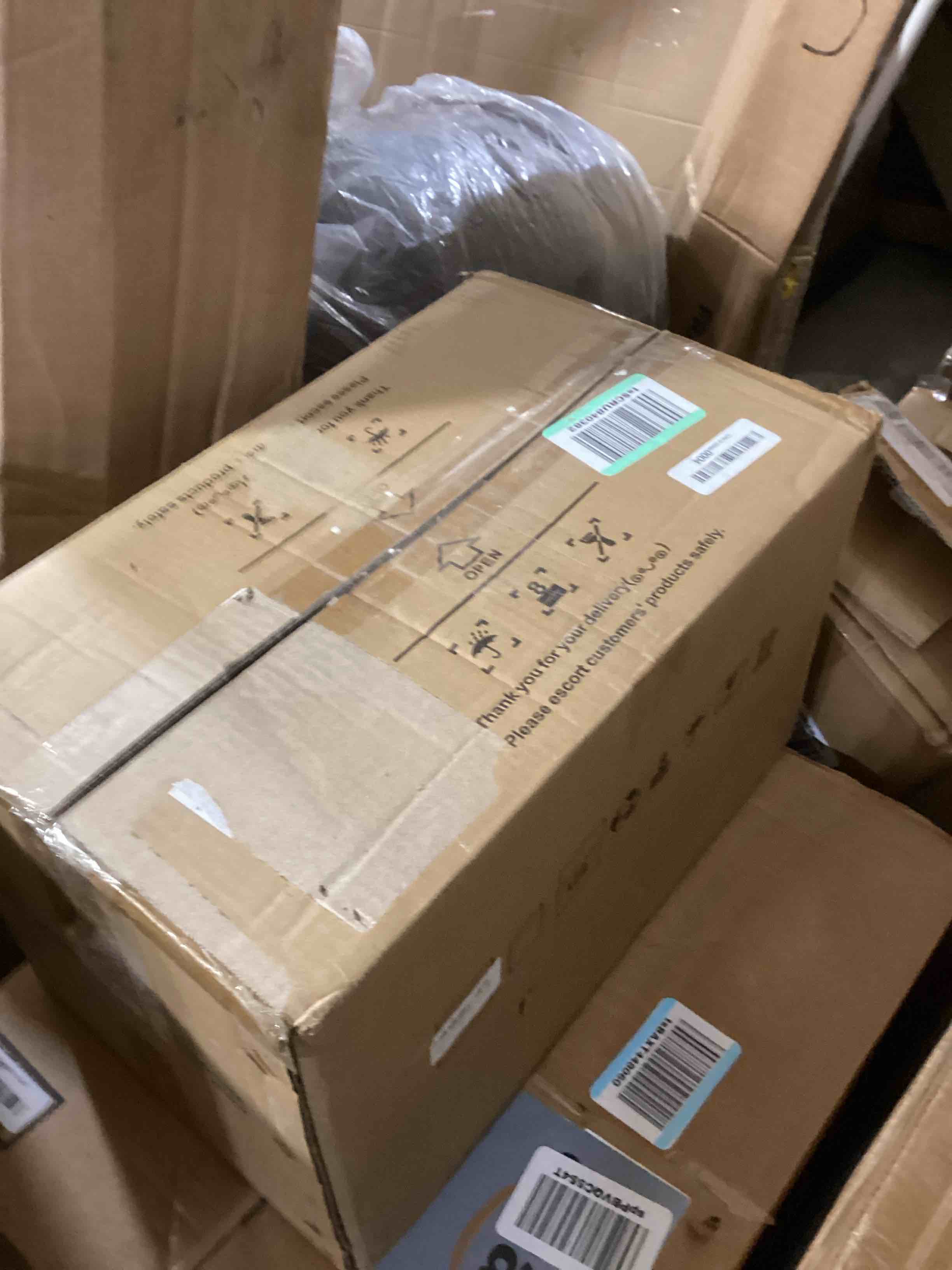 https://s3.amazonaws.com/lotting-images-prod/bidfta/GRA0205635_1729016892760.jpeg