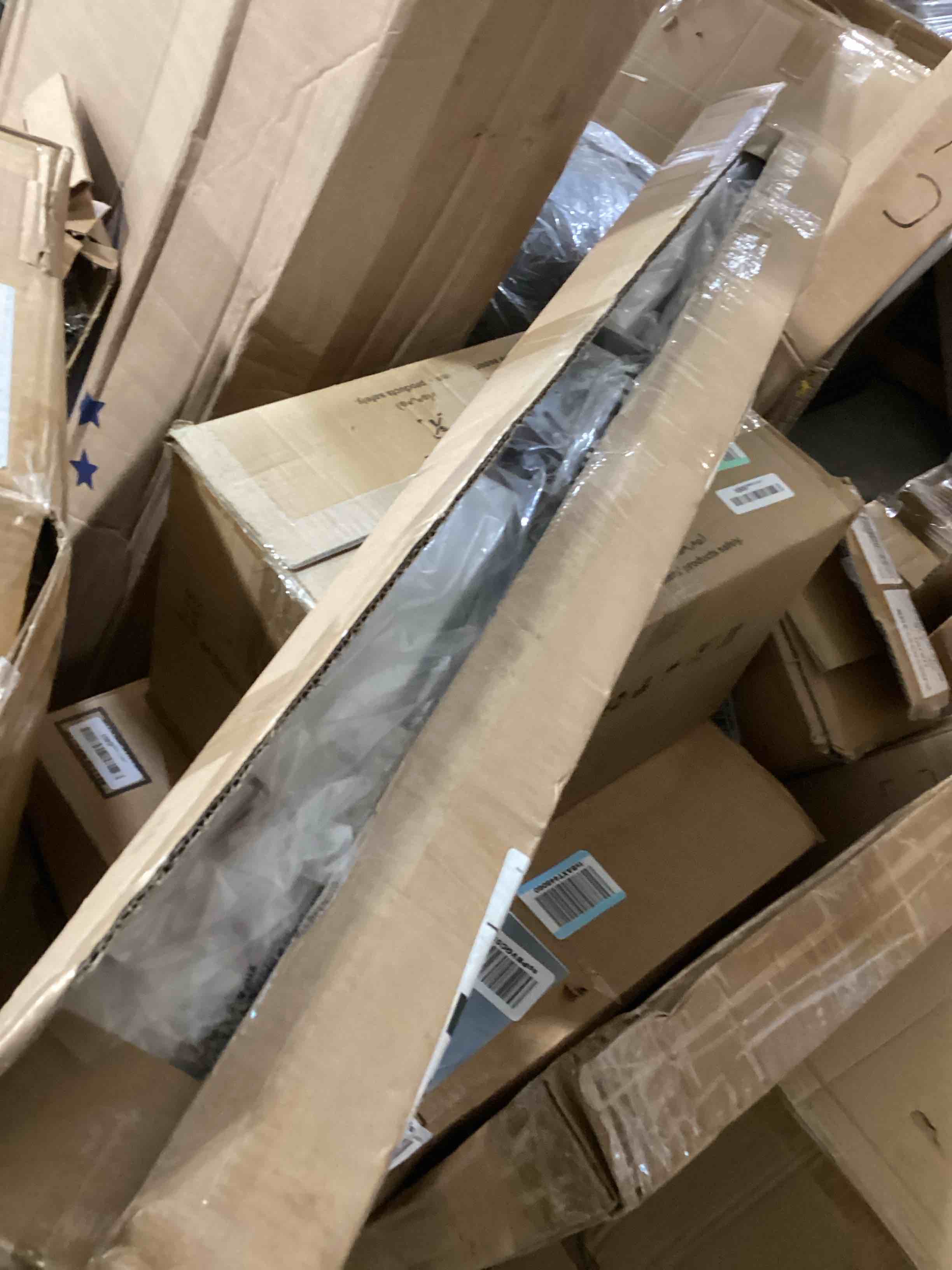 https://s3.amazonaws.com/lotting-images-prod/bidfta/GRA0205636_1729016852114.jpeg