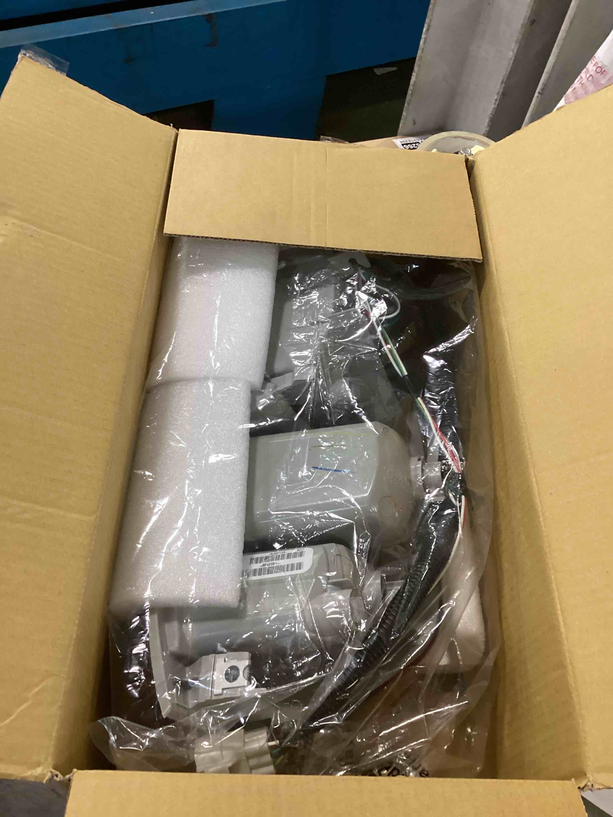 https://s3.amazonaws.com/lotting-images-prod/bidfta/GRA0216270_1731605776616.jpeg
