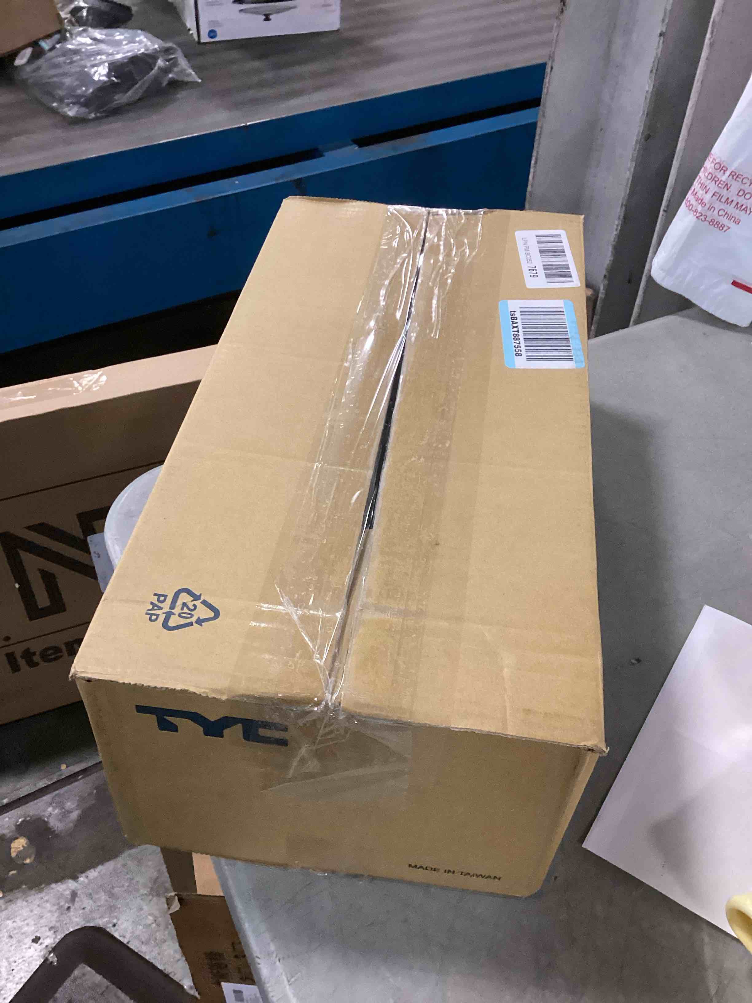 https://s3.amazonaws.com/lotting-images-prod/bidfta/GRA0216270_1731605787140.jpeg