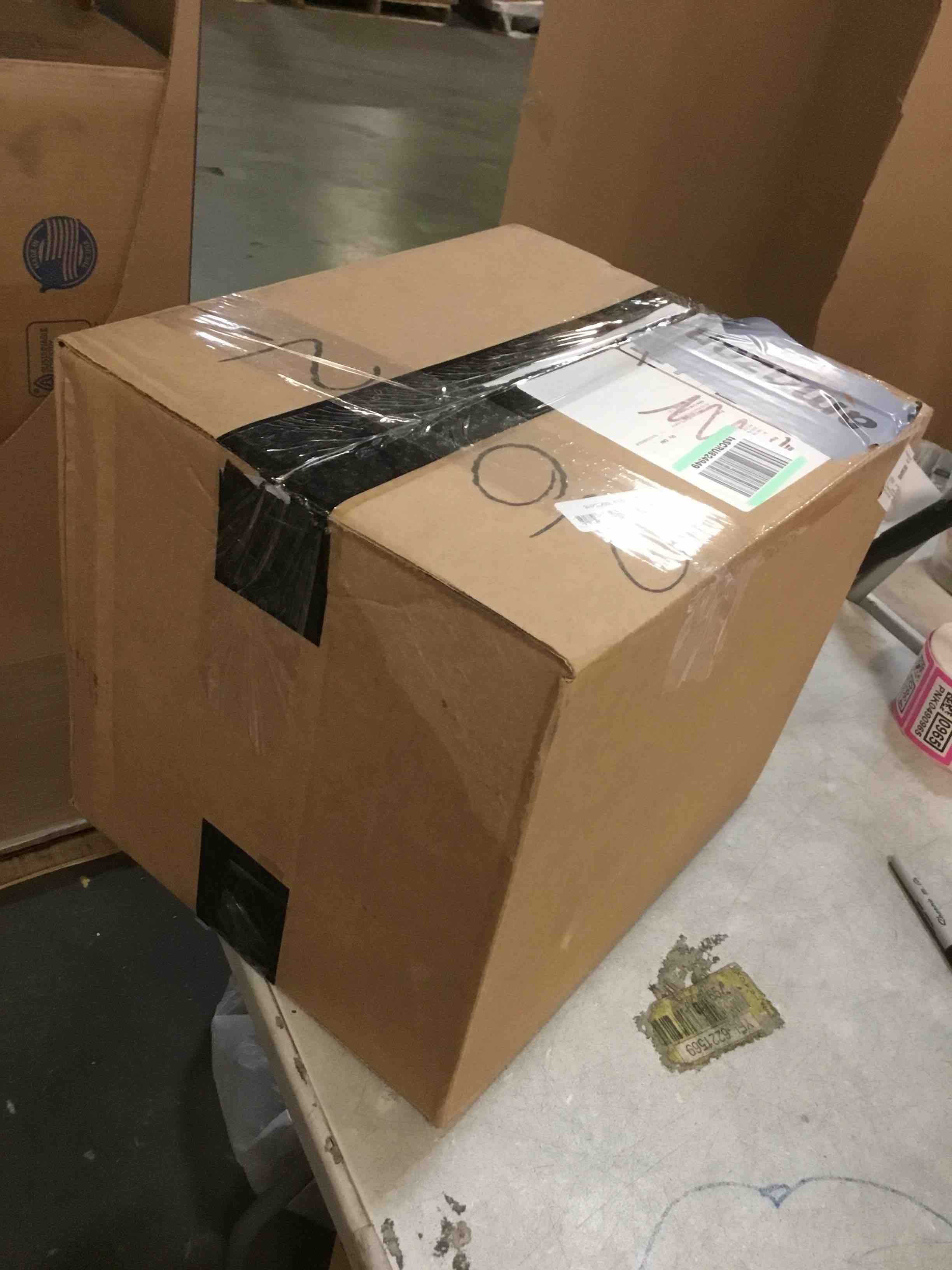 https://s3.amazonaws.com/lotting-images-prod/bidfta/GRA0216479_1731523915184.jpeg