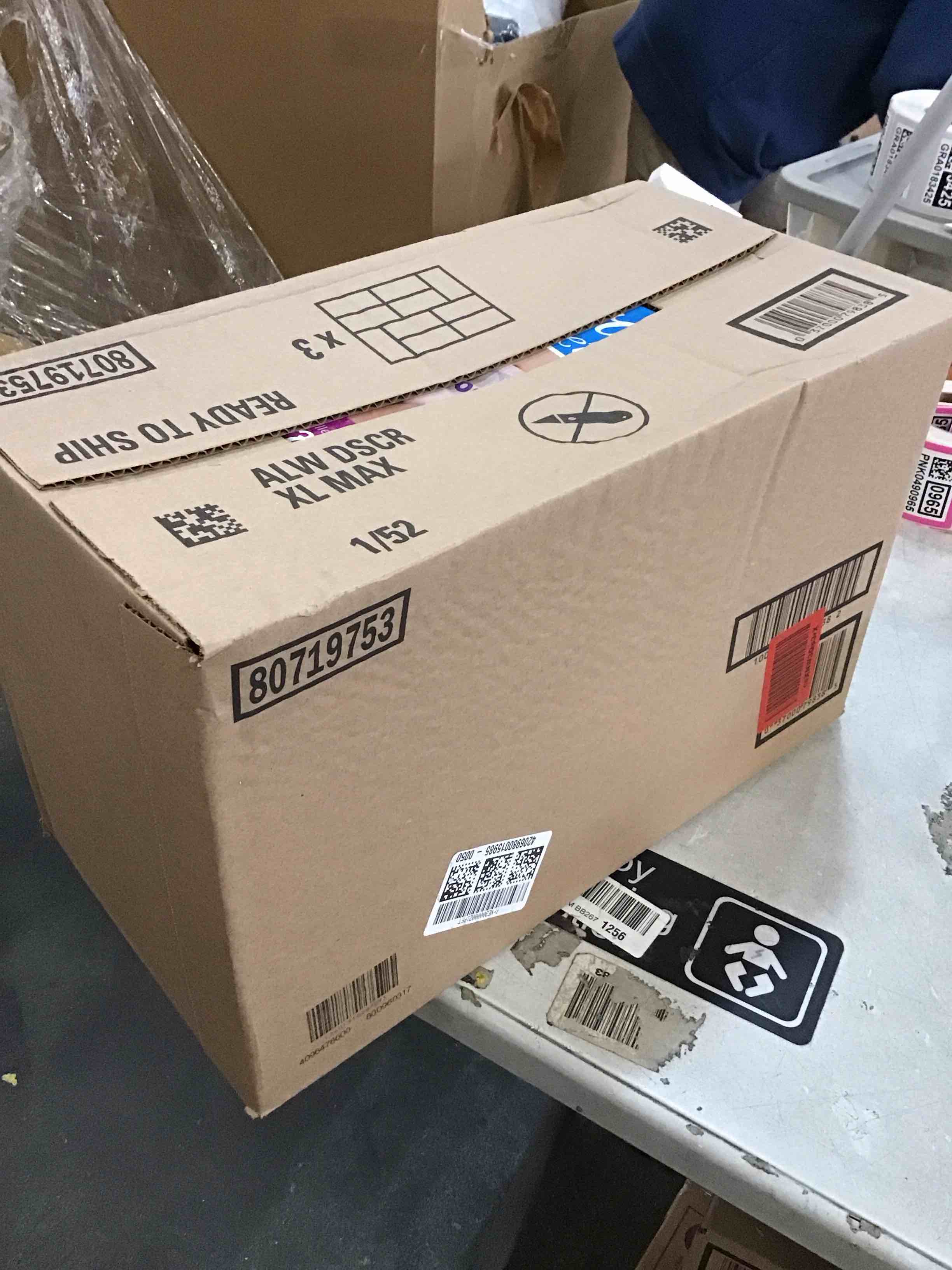 https://s3.amazonaws.com/lotting-images-prod/bidfta/GRA0216511_1731516484637.jpeg