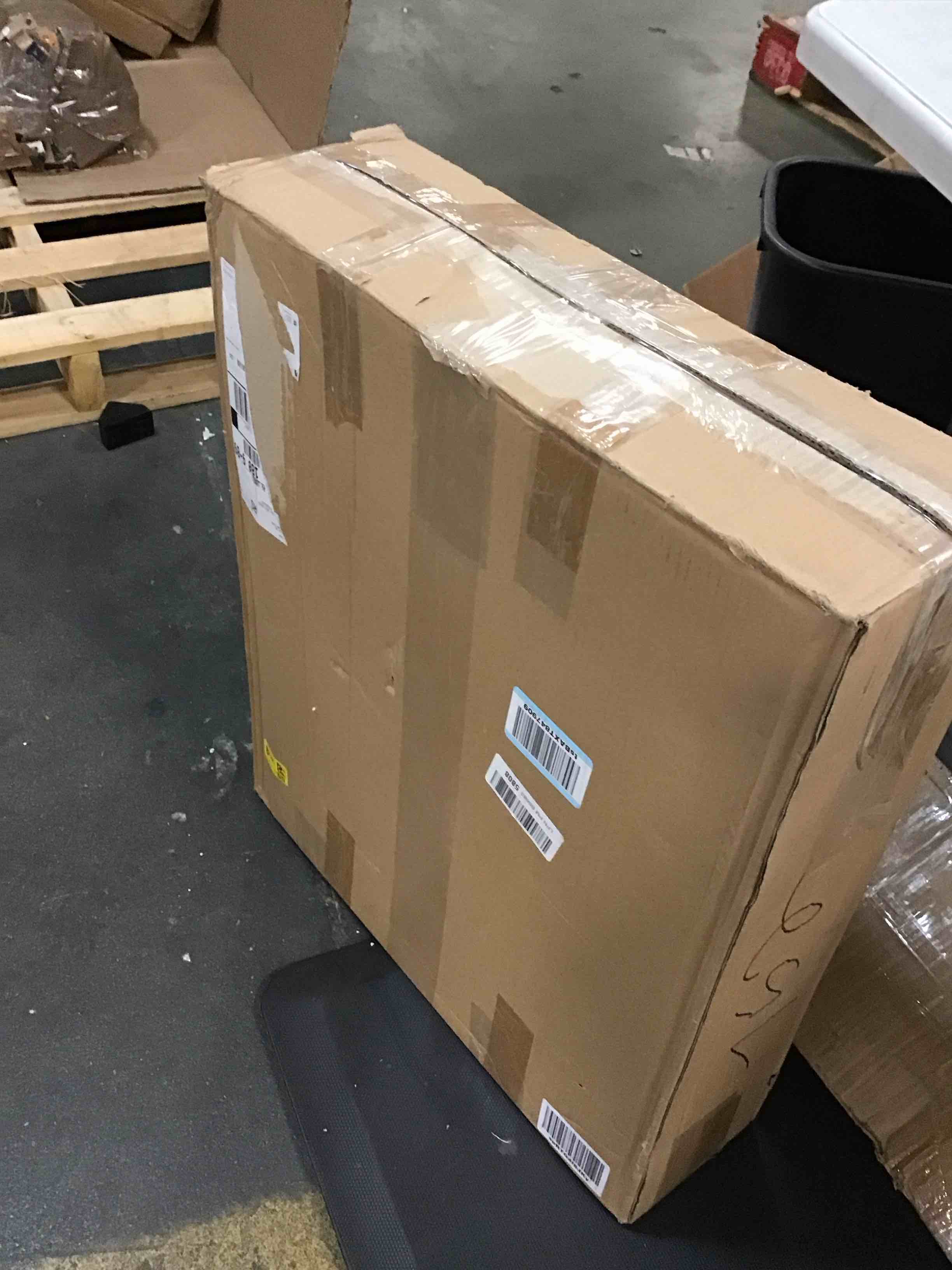 https://s3.amazonaws.com/lotting-images-prod/bidfta/GRA0217047_1731337007737.jpeg