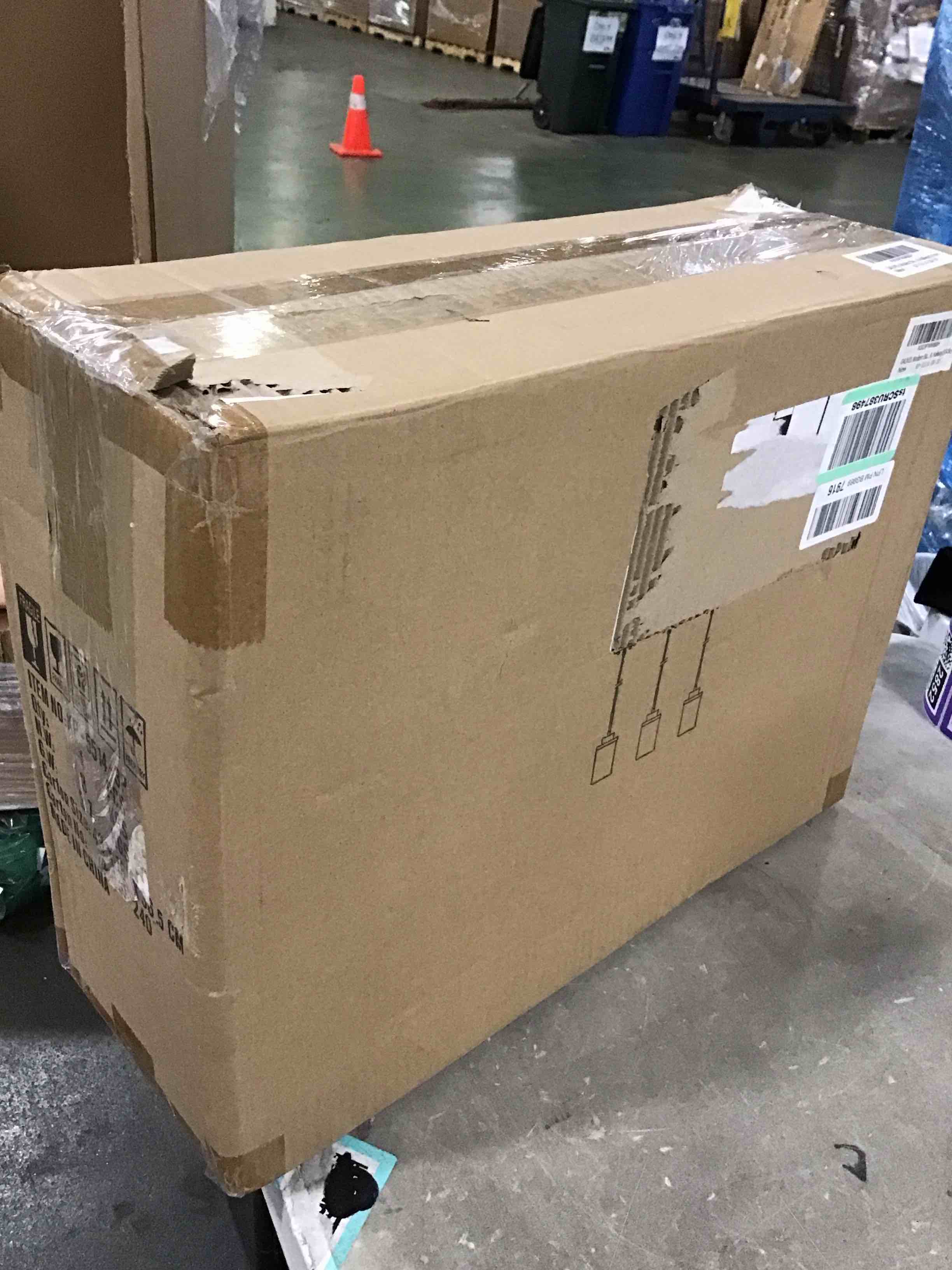 https://s3.amazonaws.com/lotting-images-prod/bidfta/GRA0217579_1730898330992.jpeg