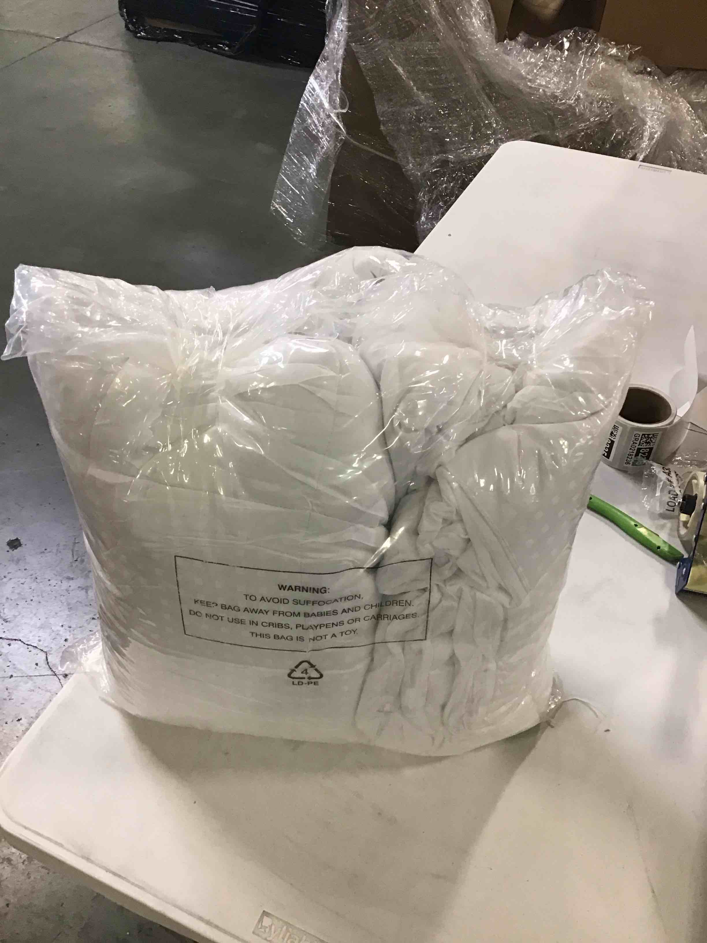 https://s3.amazonaws.com/lotting-images-prod/bidfta/GRA0218237_1729705742832.jpeg