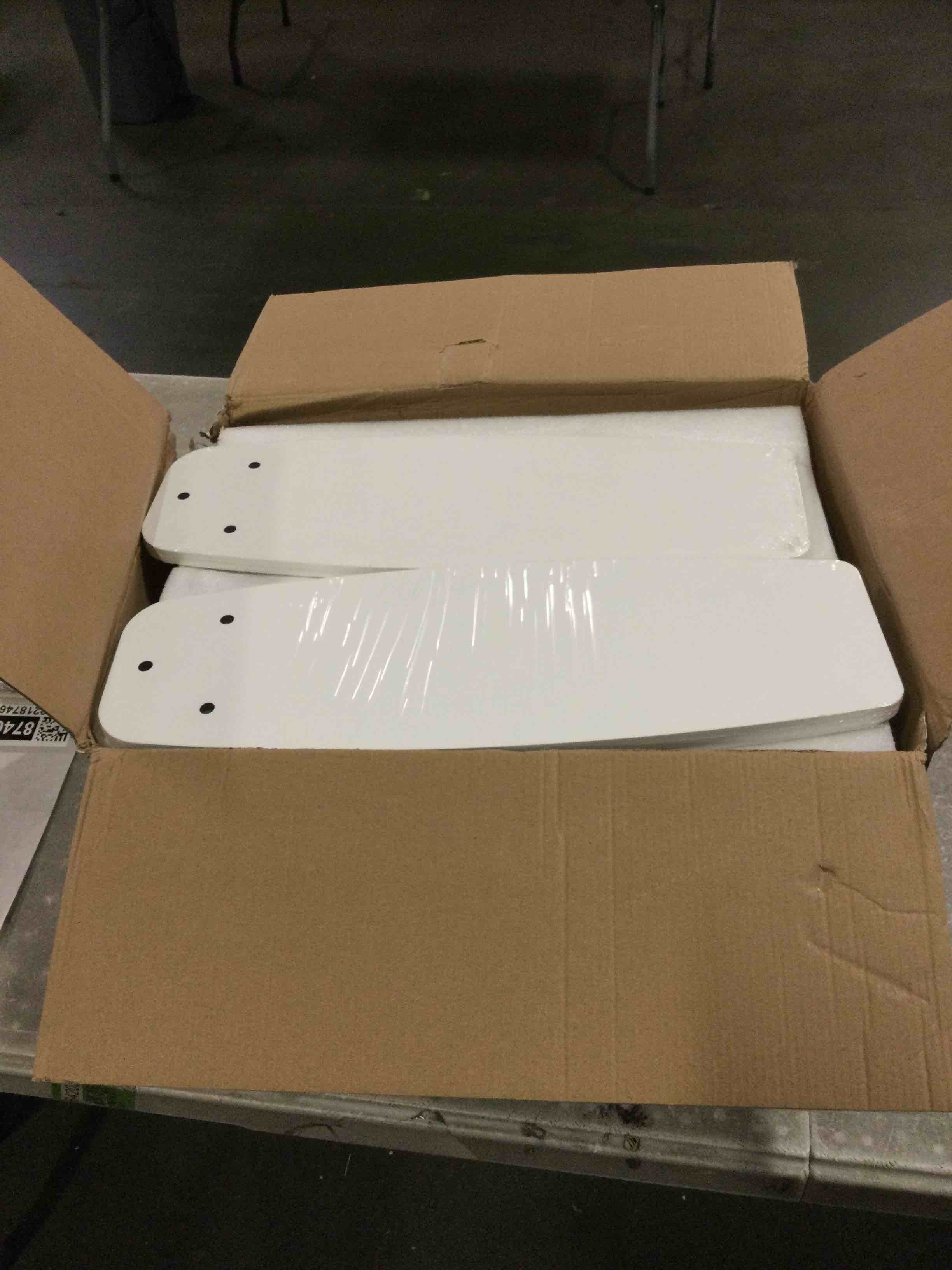 https://s3.amazonaws.com/lotting-images-prod/bidfta/GRA0218746_1729002850310.jpeg