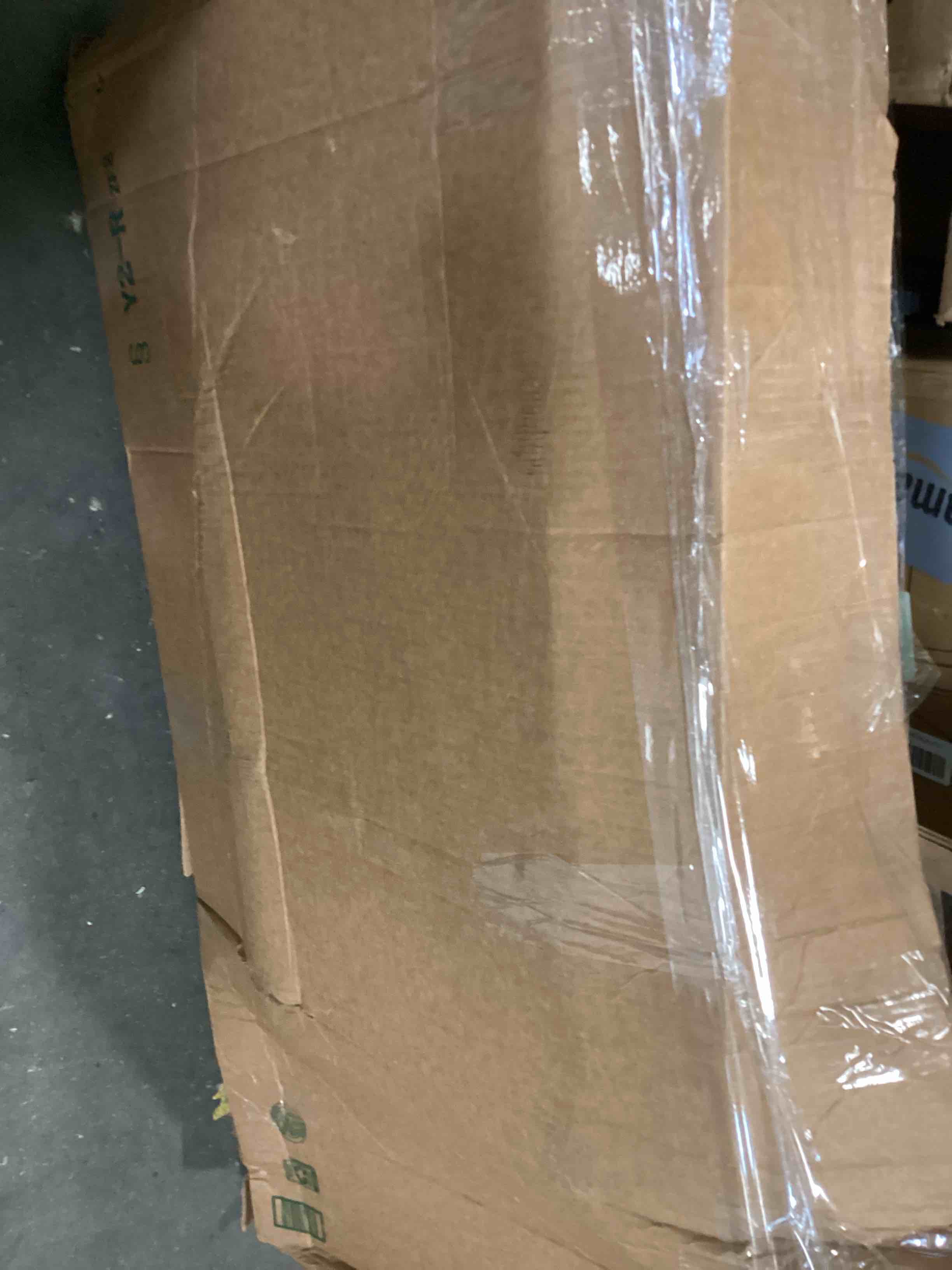 https://s3.amazonaws.com/lotting-images-prod/bidfta/GRA0220968_1729274445145.jpeg