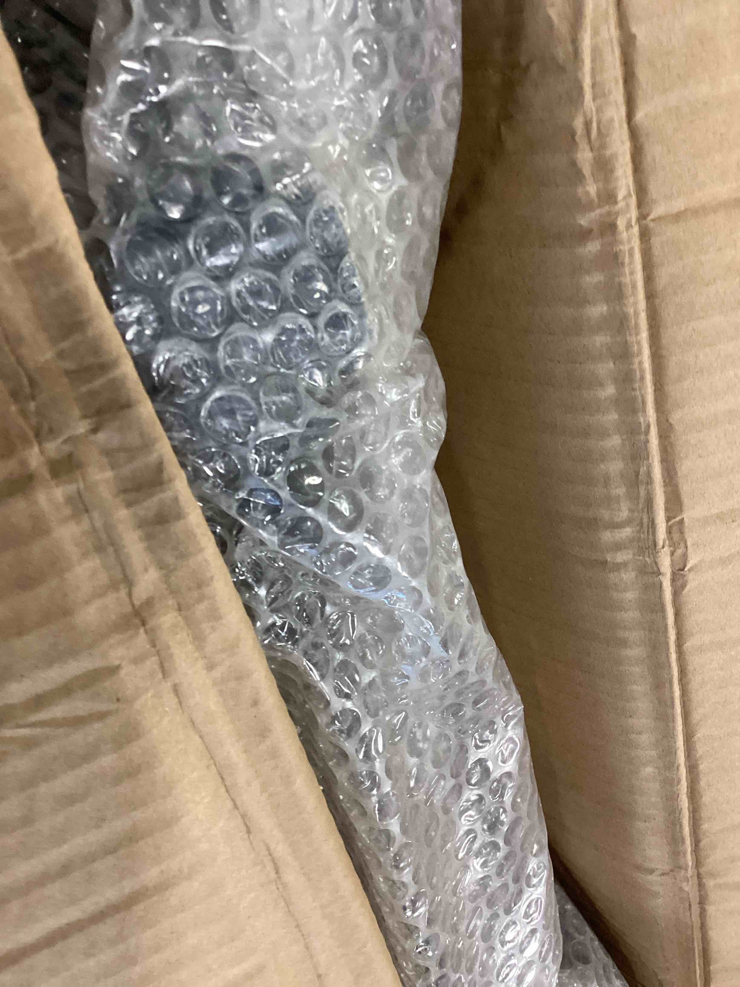 https://s3.amazonaws.com/lotting-images-prod/bidfta/GRA0221323_1729175645192.jpeg