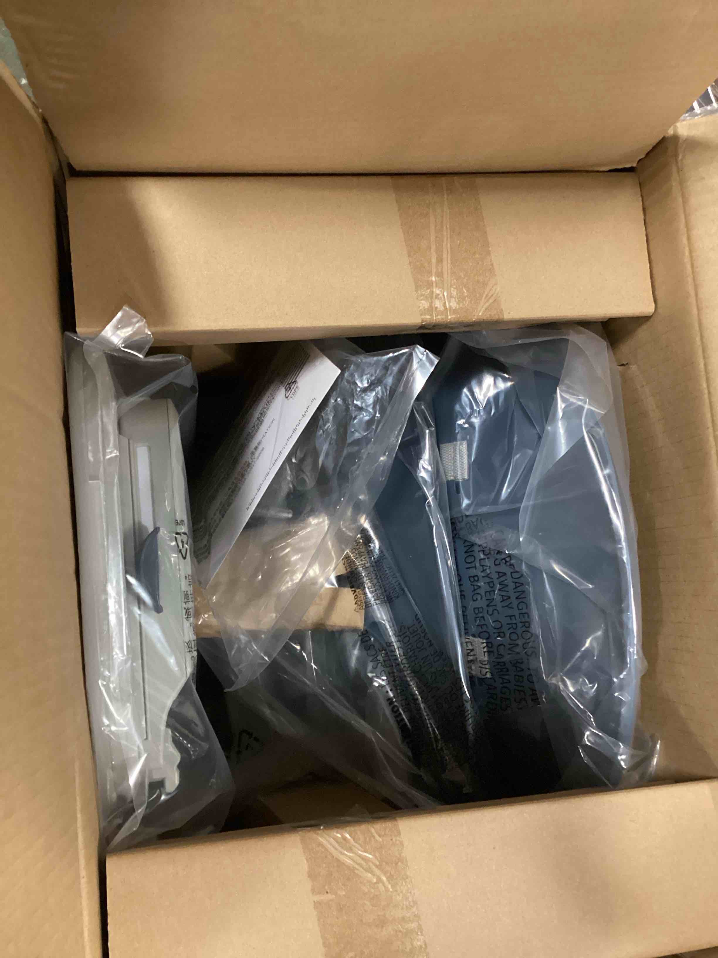 https://s3.amazonaws.com/lotting-images-prod/bidfta/GRA0221378_1729168115420.jpeg