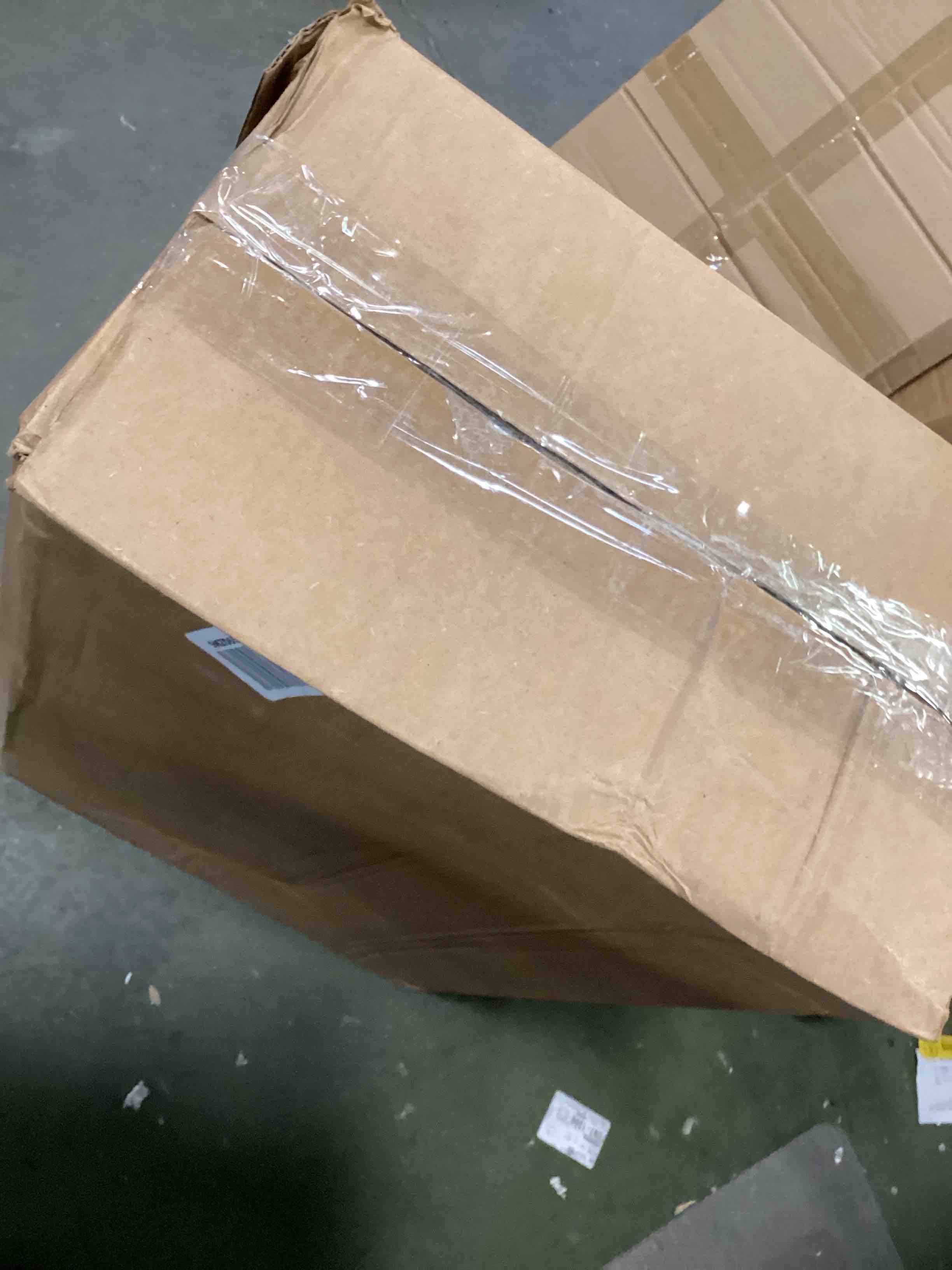 https://s3.amazonaws.com/lotting-images-prod/bidfta/GRA0221734_1728676694944.jpeg
