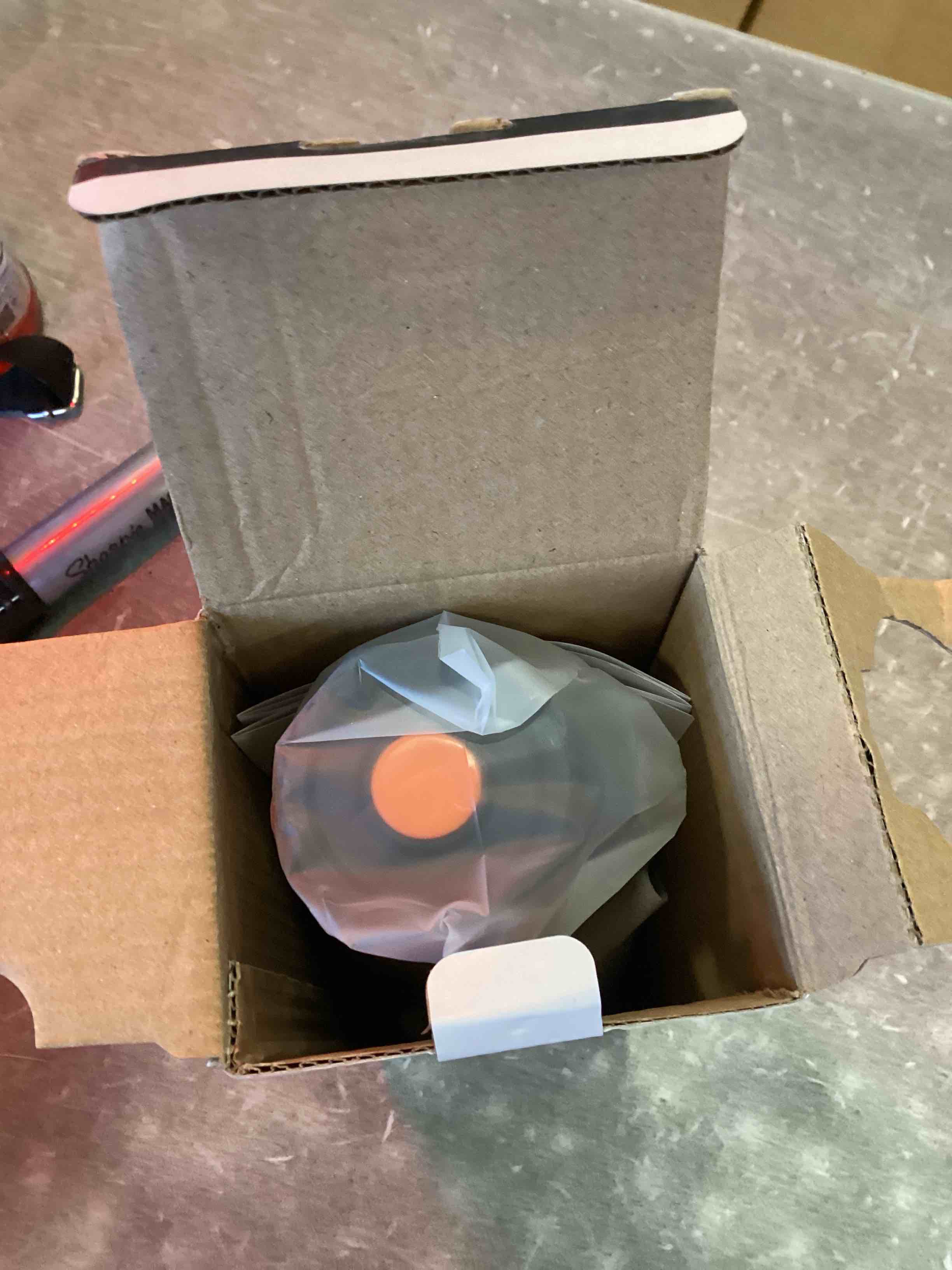 https://s3.amazonaws.com/lotting-images-prod/bidfta/GRA0221947_1728059997652.jpeg