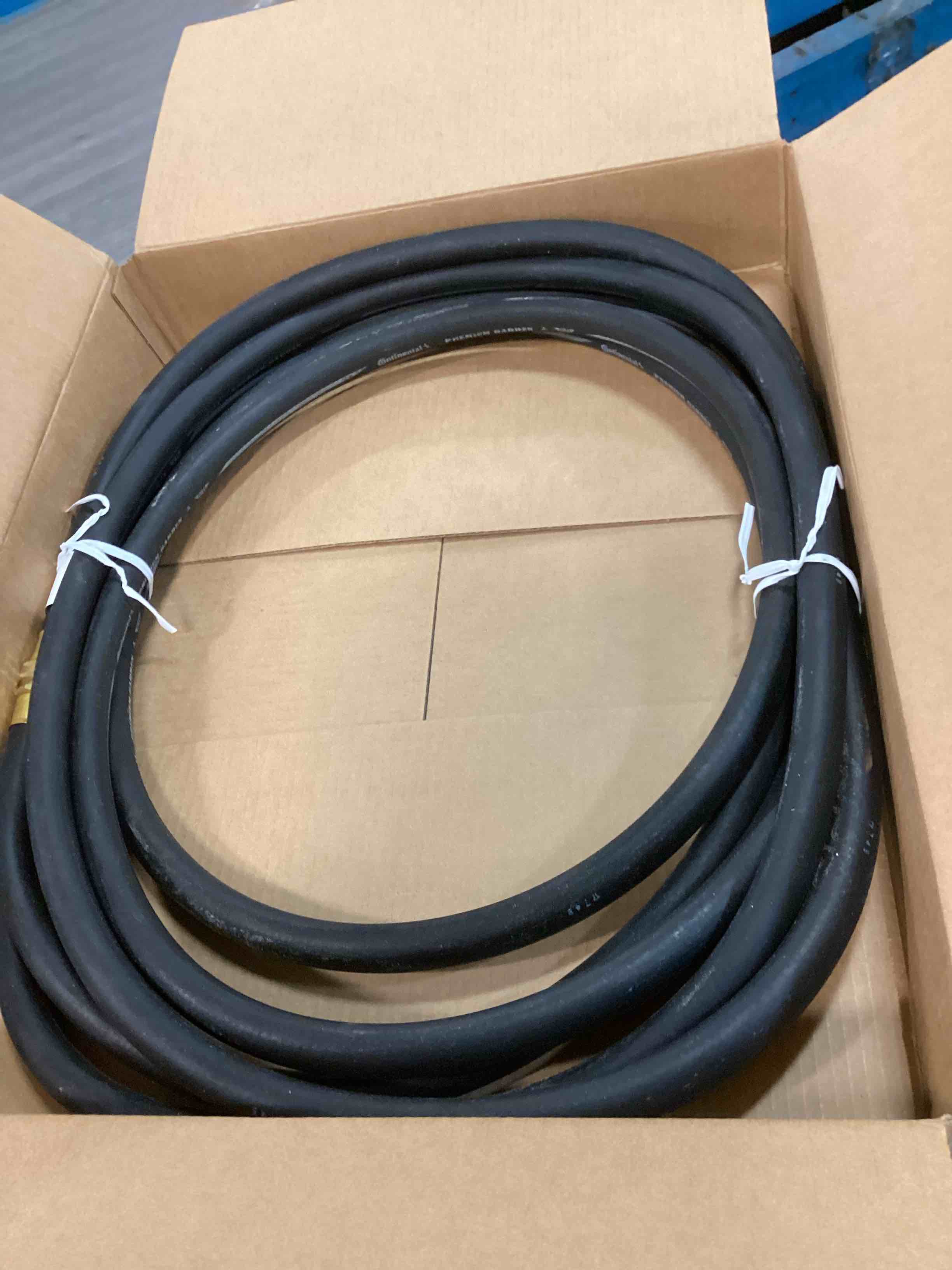 https://s3.amazonaws.com/lotting-images-prod/bidfta/GRA0222223_1729742760004.jpeg