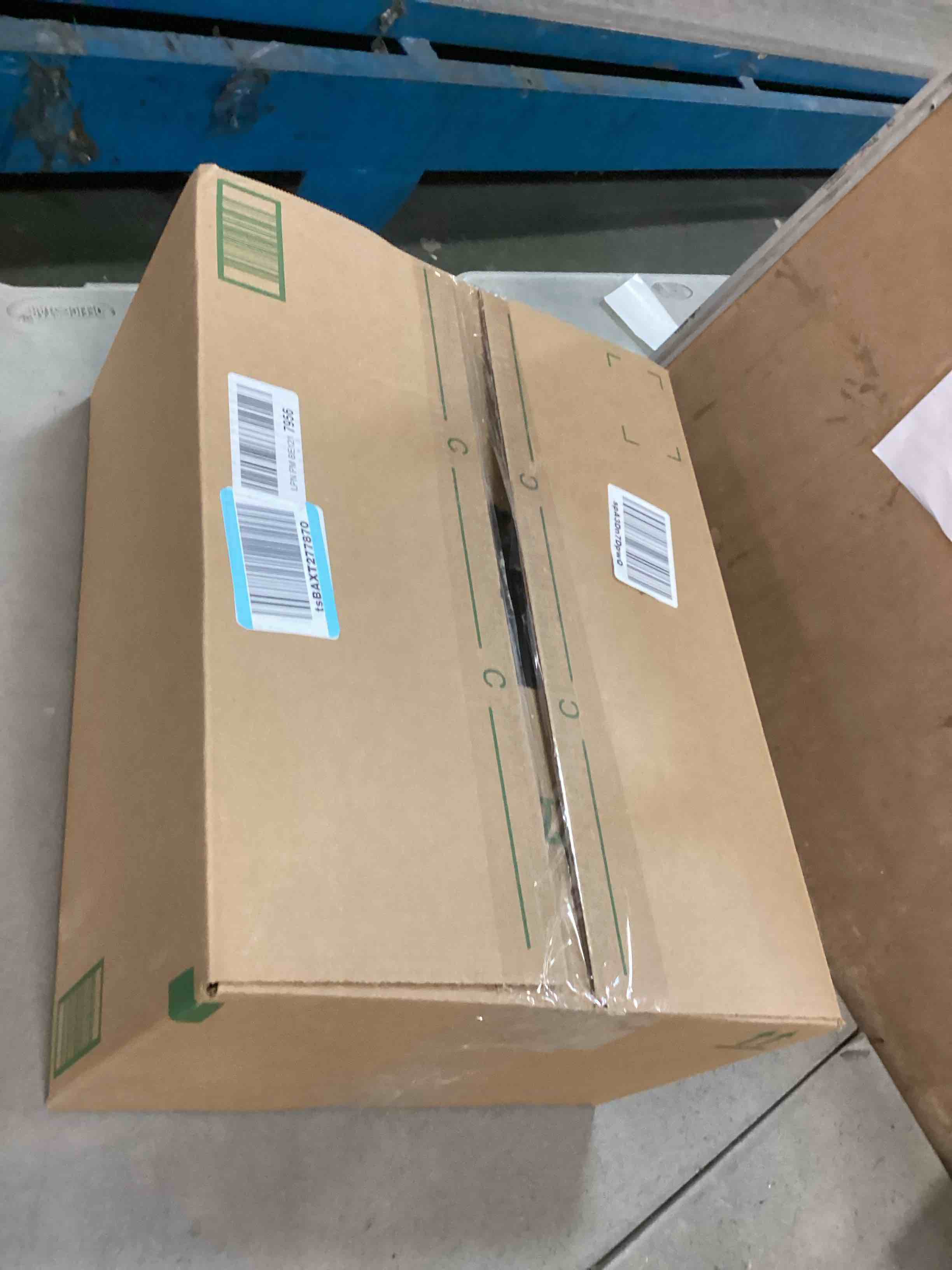 https://s3.amazonaws.com/lotting-images-prod/bidfta/GRA0222252_1729740147376.jpeg