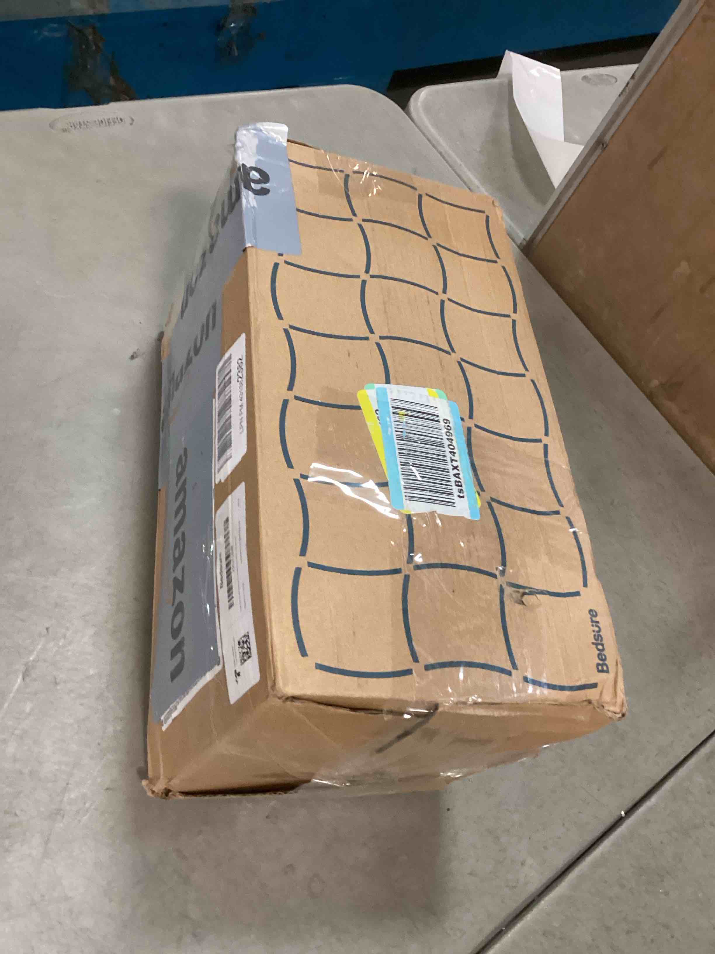 https://s3.amazonaws.com/lotting-images-prod/bidfta/GRA0222506_1729649505582.jpeg