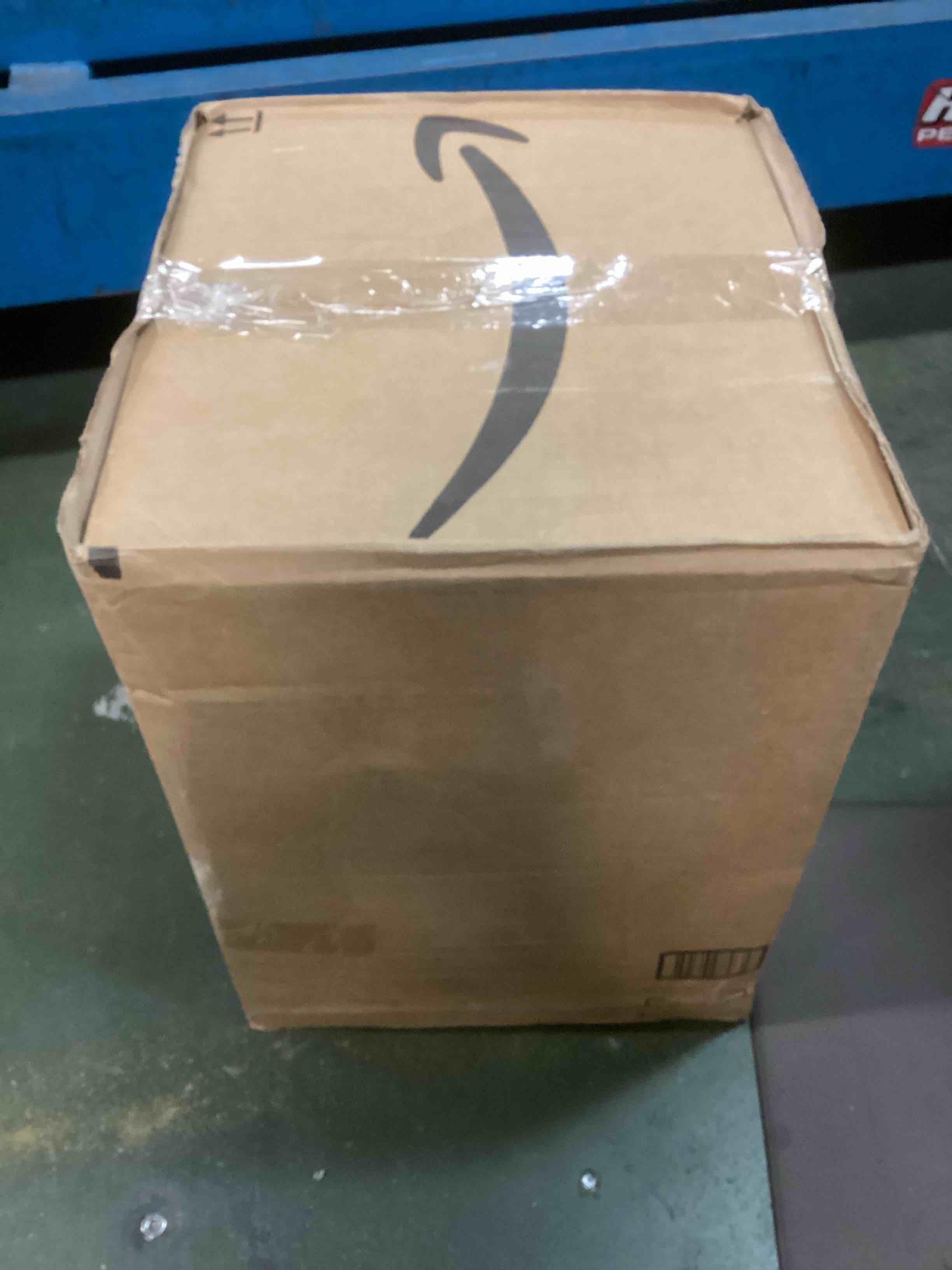 https://s3.amazonaws.com/lotting-images-prod/bidfta/GRA0222564_1729641410916.jpeg