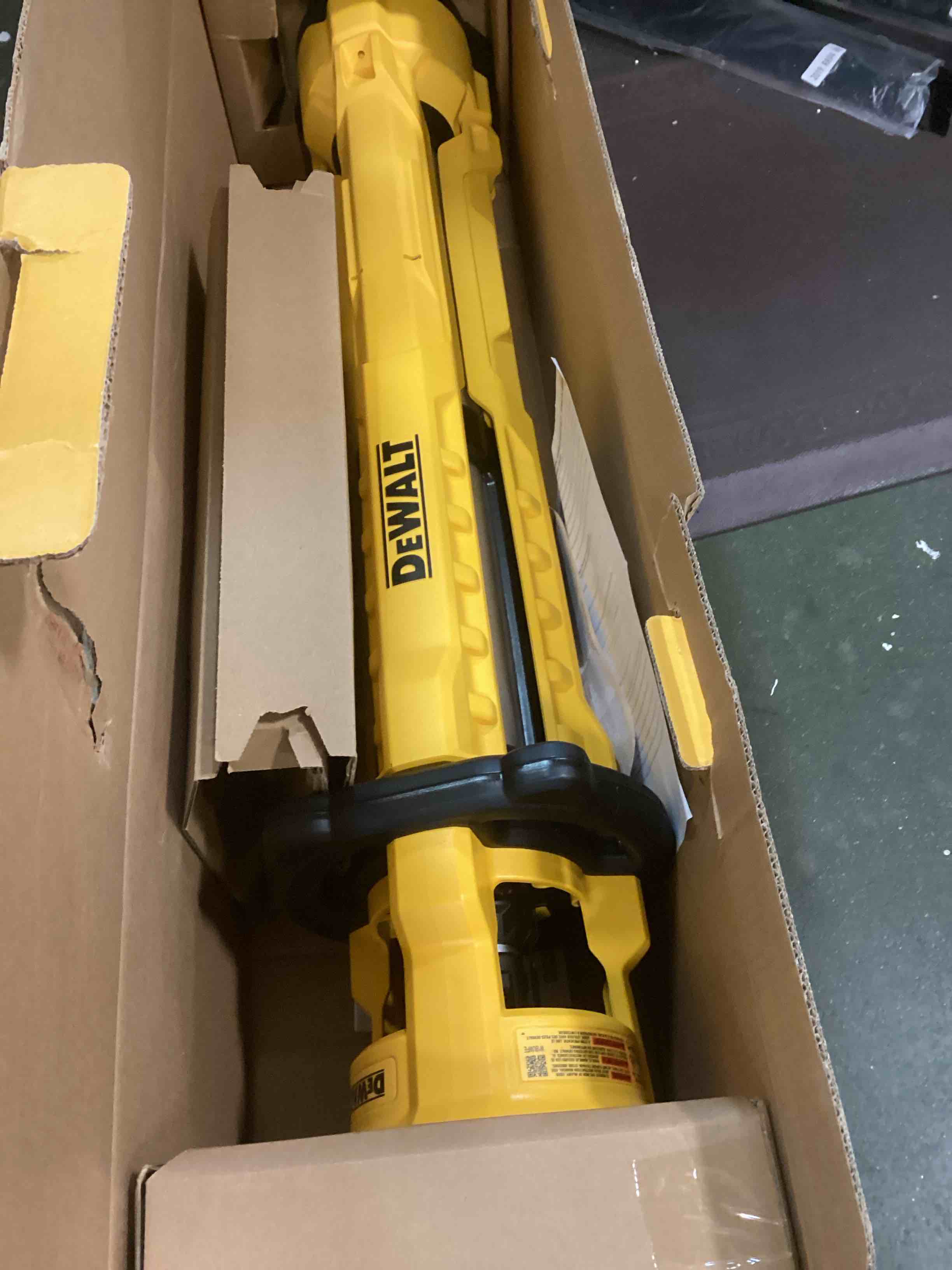 https://s3.amazonaws.com/lotting-images-prod/bidfta/GRA0222676_1729569506230.jpeg