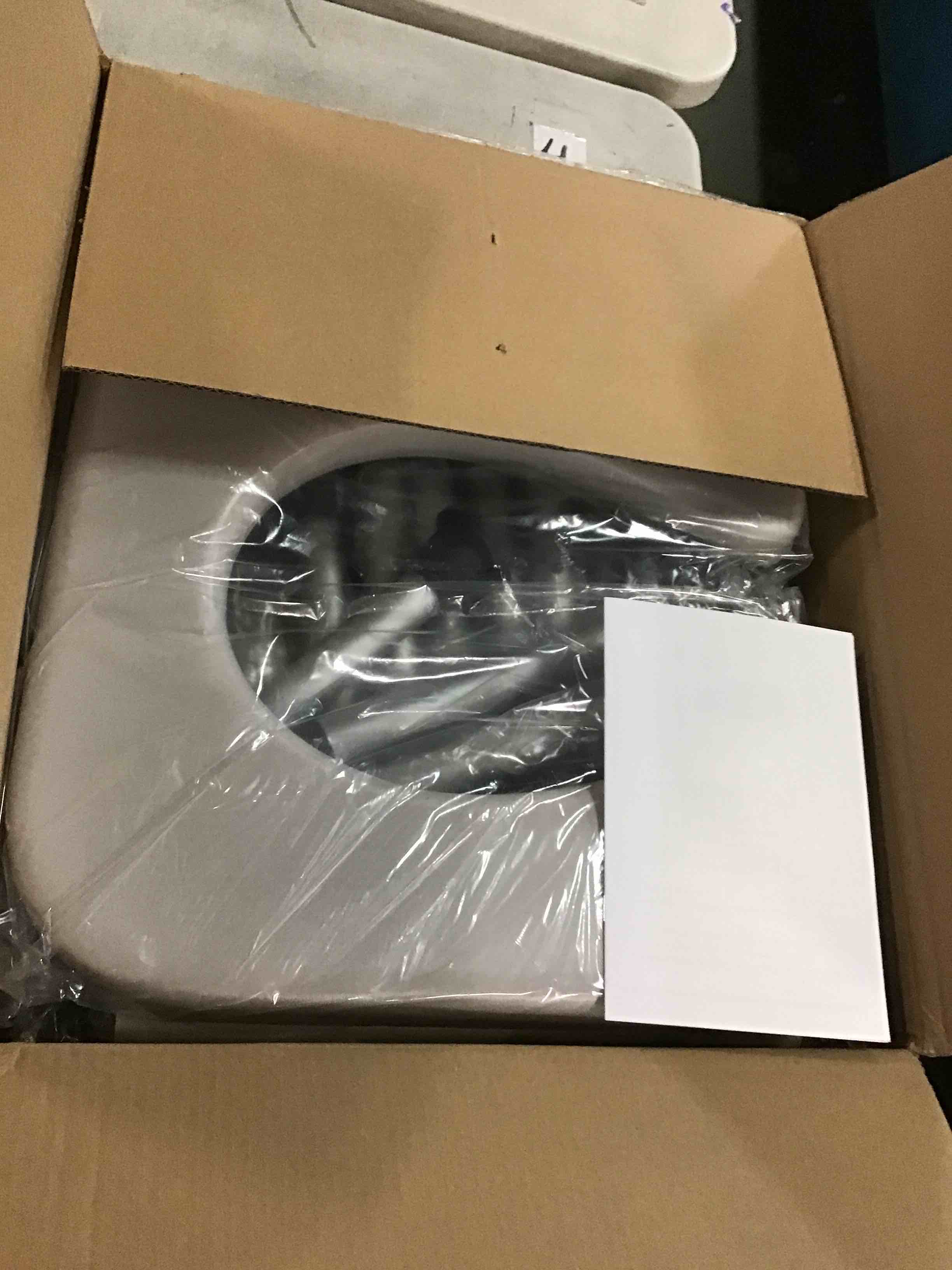 https://s3.amazonaws.com/lotting-images-prod/bidfta/GRA0224041_1729210099662.jpeg