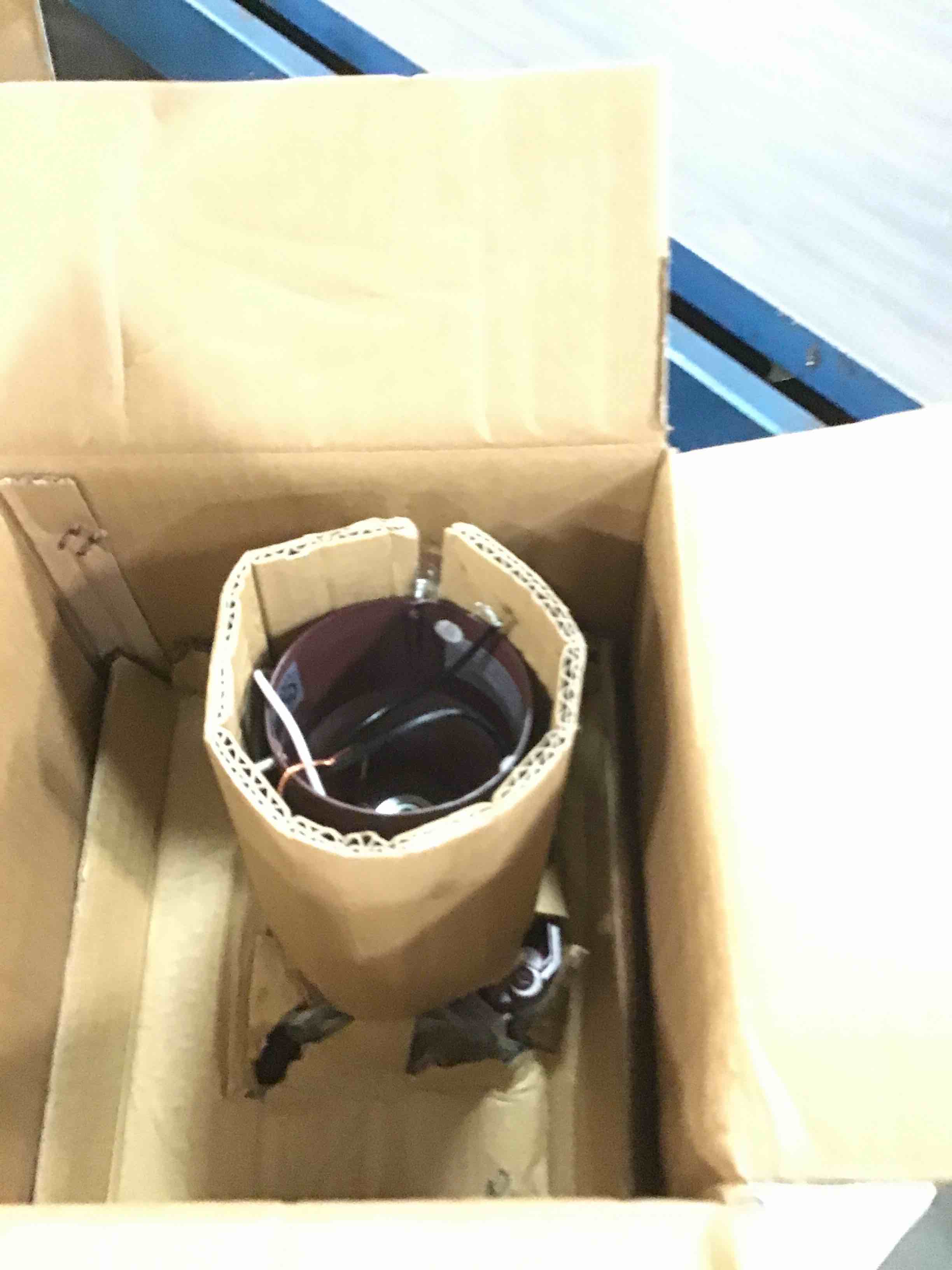 https://s3.amazonaws.com/lotting-images-prod/bidfta/GRA0224072_1729207448707.jpeg