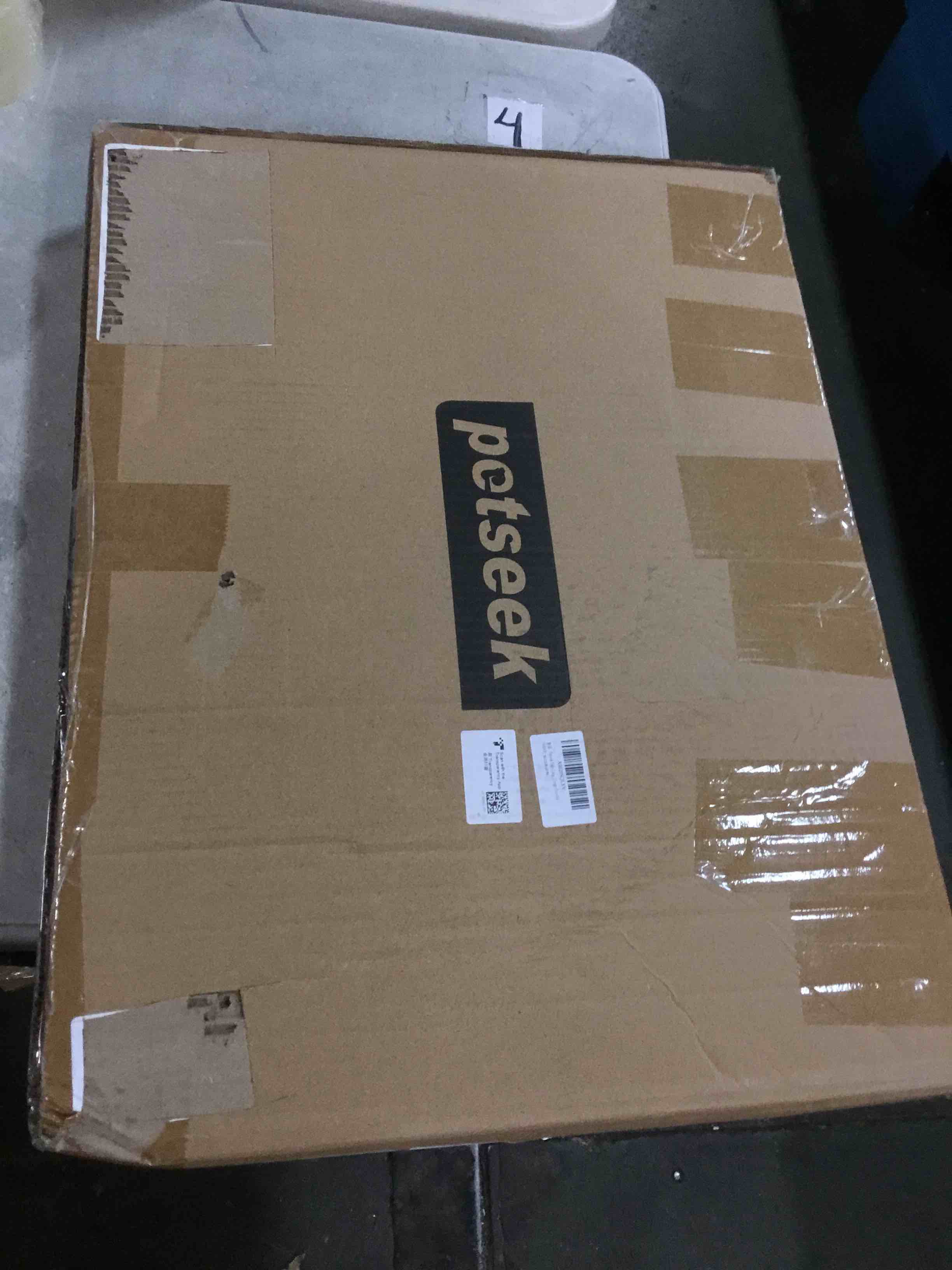 https://s3.amazonaws.com/lotting-images-prod/bidfta/GRA0224330_1729129645661.jpeg