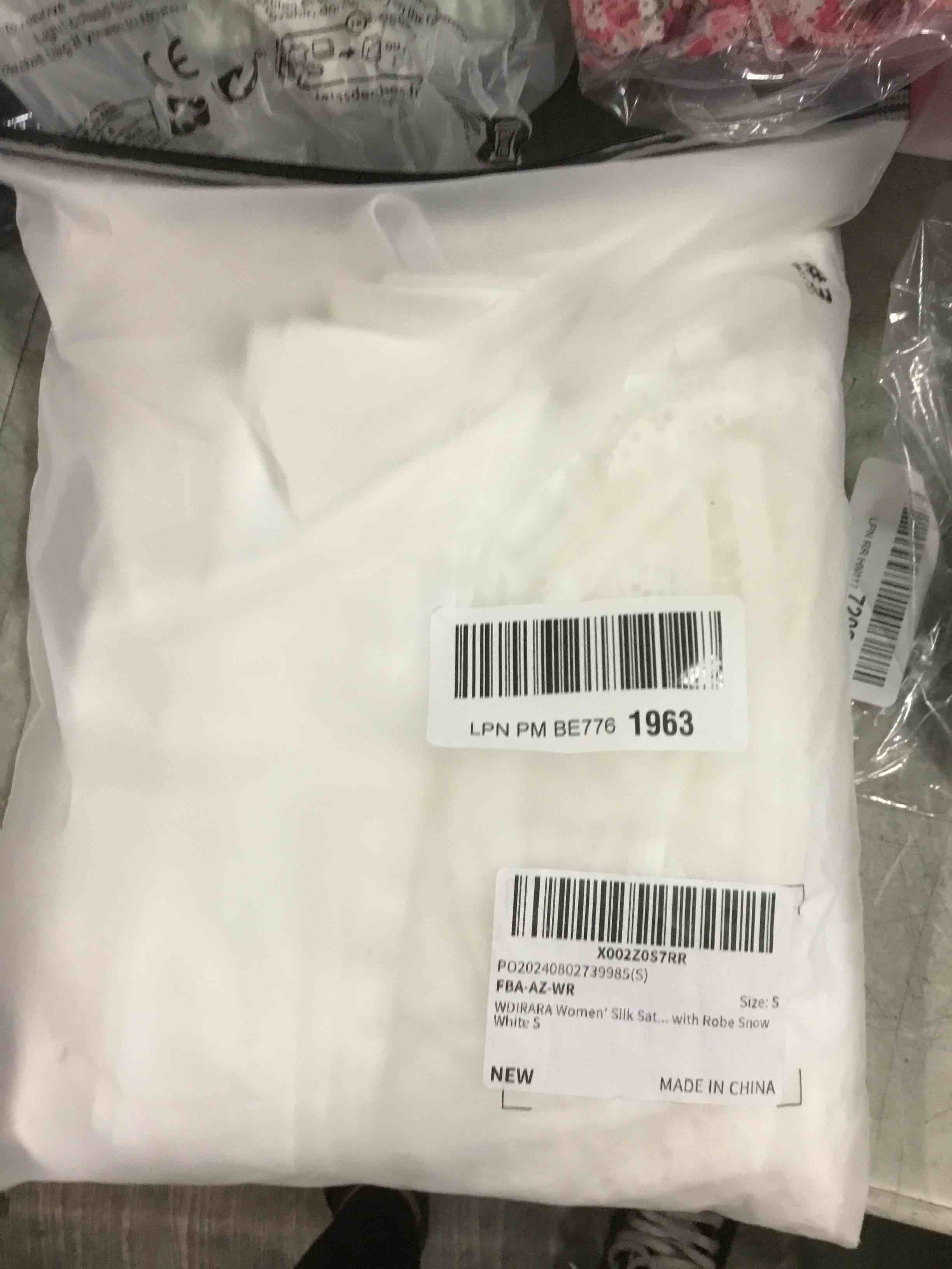 https://s3.amazonaws.com/lotting-images-prod/bidfta/GRA0224816_1728709092683.jpeg
