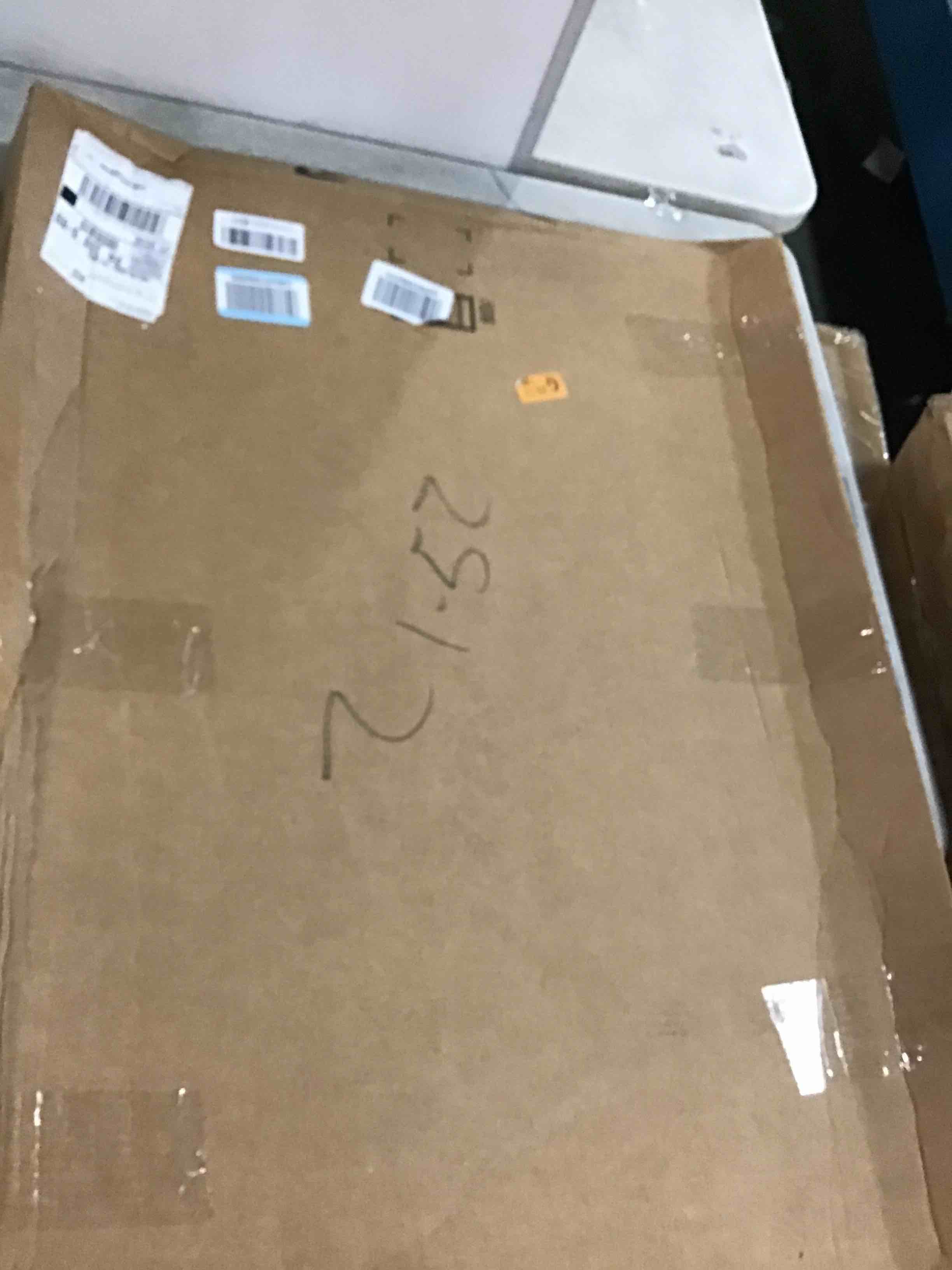 https://s3.amazonaws.com/lotting-images-prod/bidfta/GRA0225224_1728600429827.jpeg