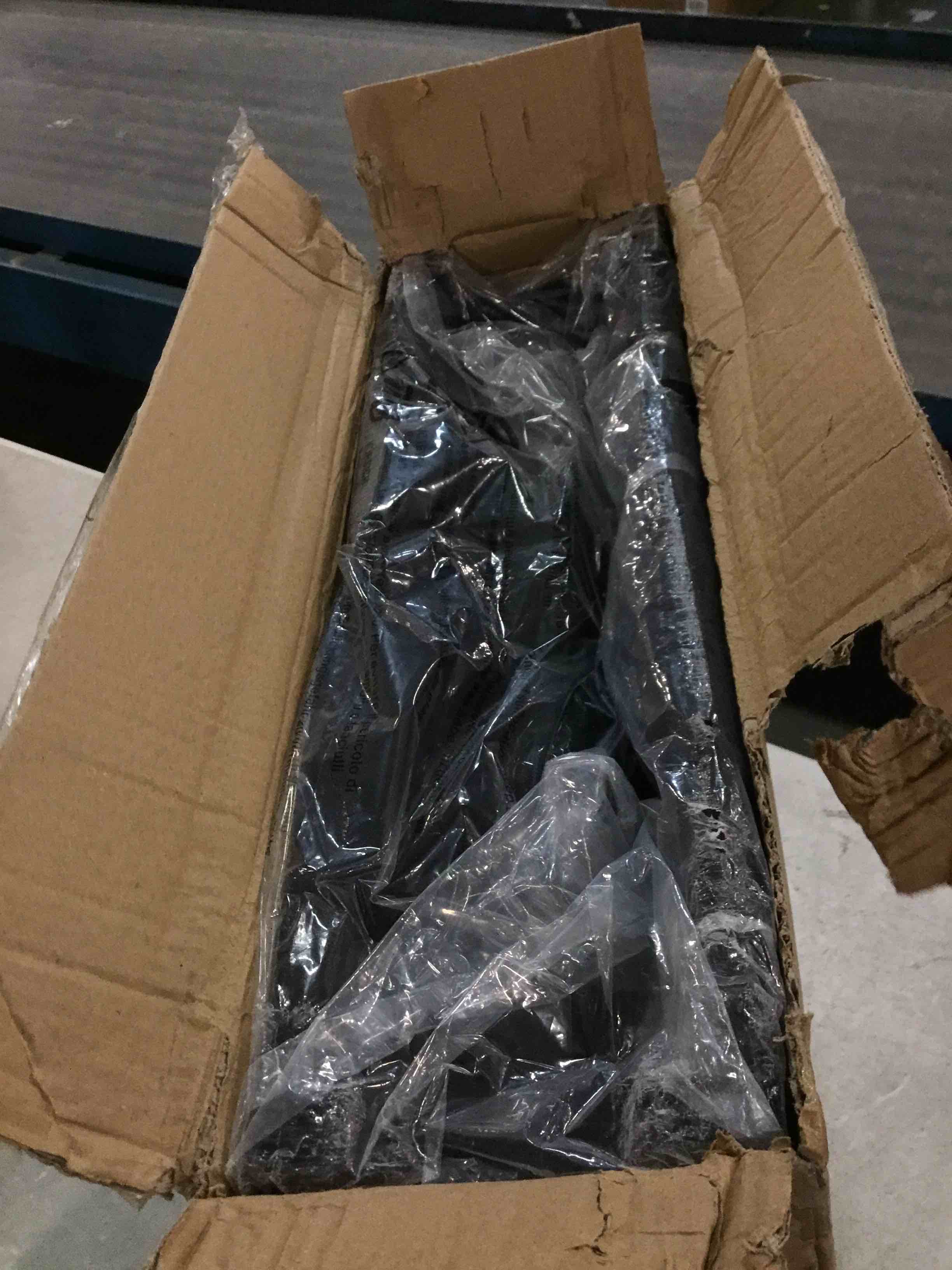 https://s3.amazonaws.com/lotting-images-prod/bidfta/GRA0225446_1728516475477.jpeg