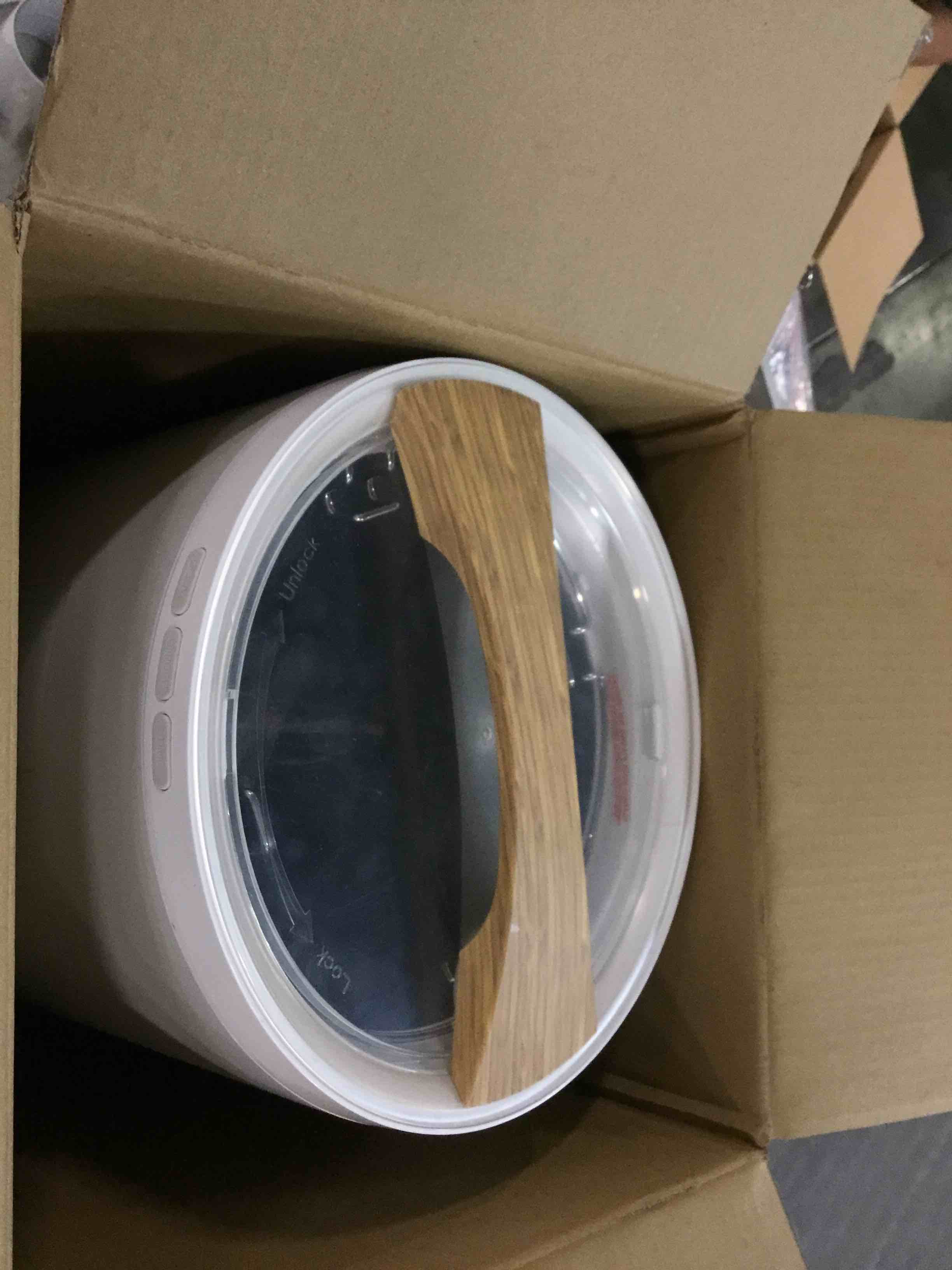 https://s3.amazonaws.com/lotting-images-prod/bidfta/GRA0225922_1728346387101.jpeg