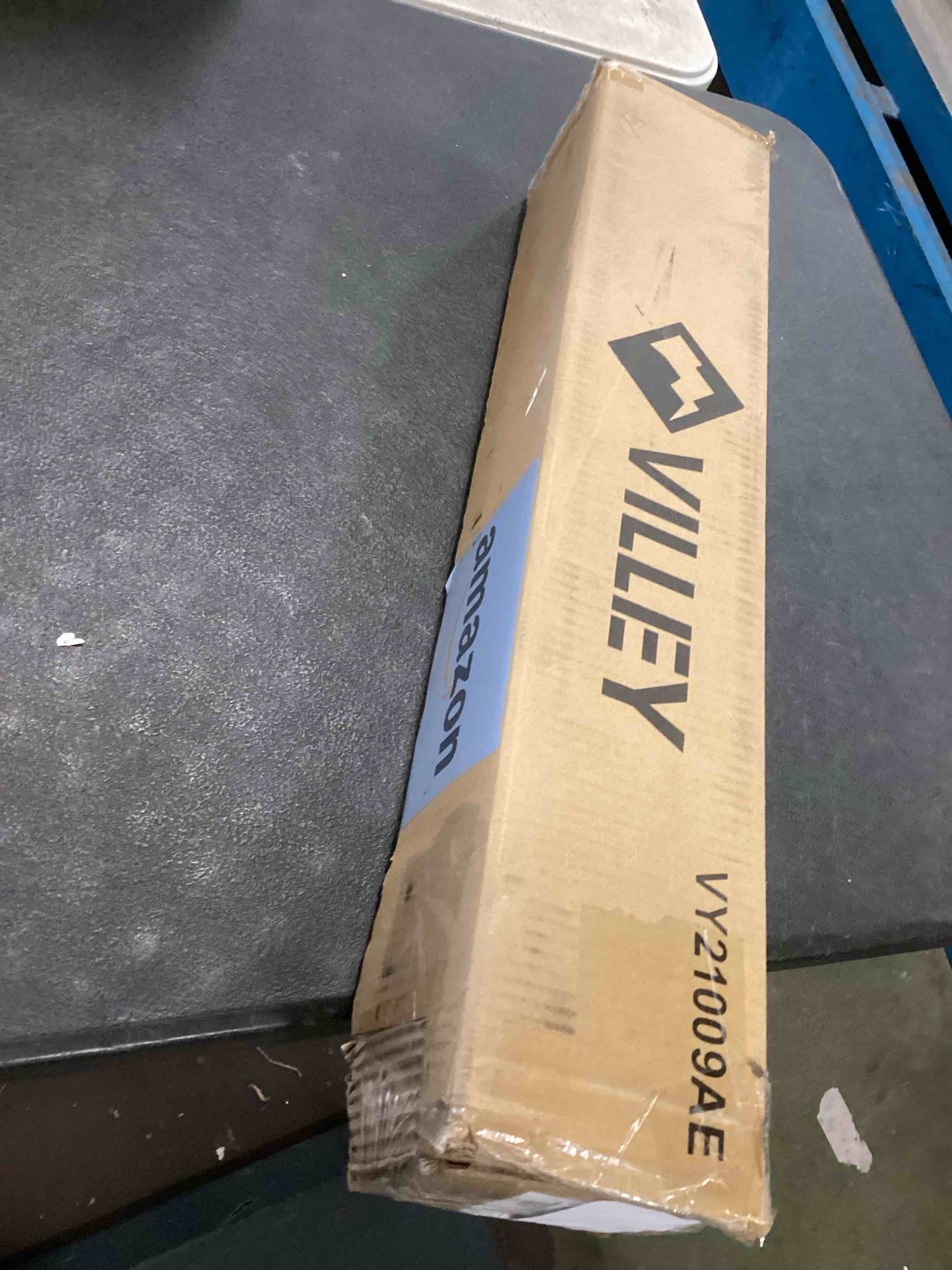 https://s3.amazonaws.com/lotting-images-prod/bidfta/GRA0226137_1730482690154.jpeg