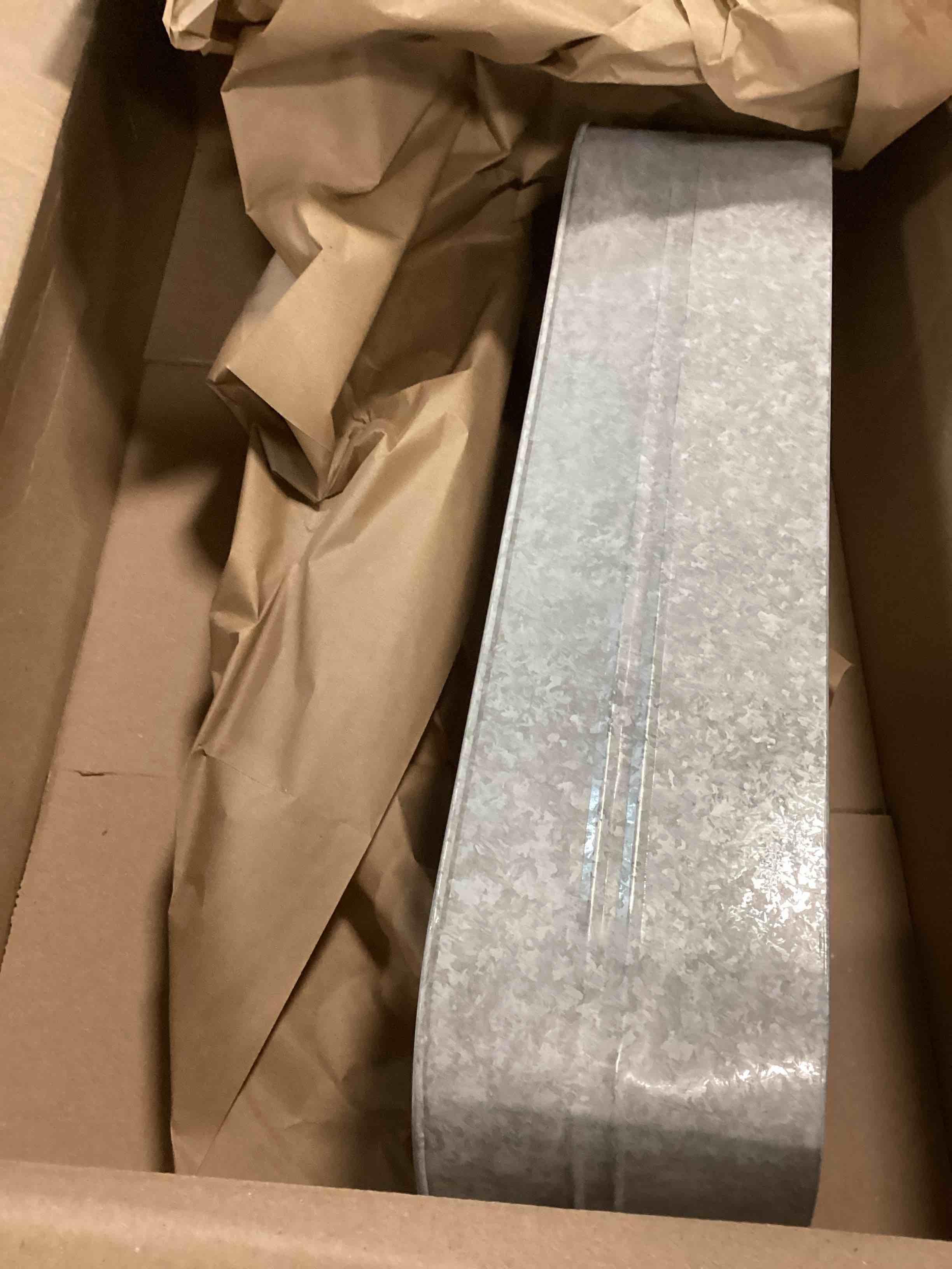 https://s3.amazonaws.com/lotting-images-prod/bidfta/GRA0226430_1730391551660.jpeg