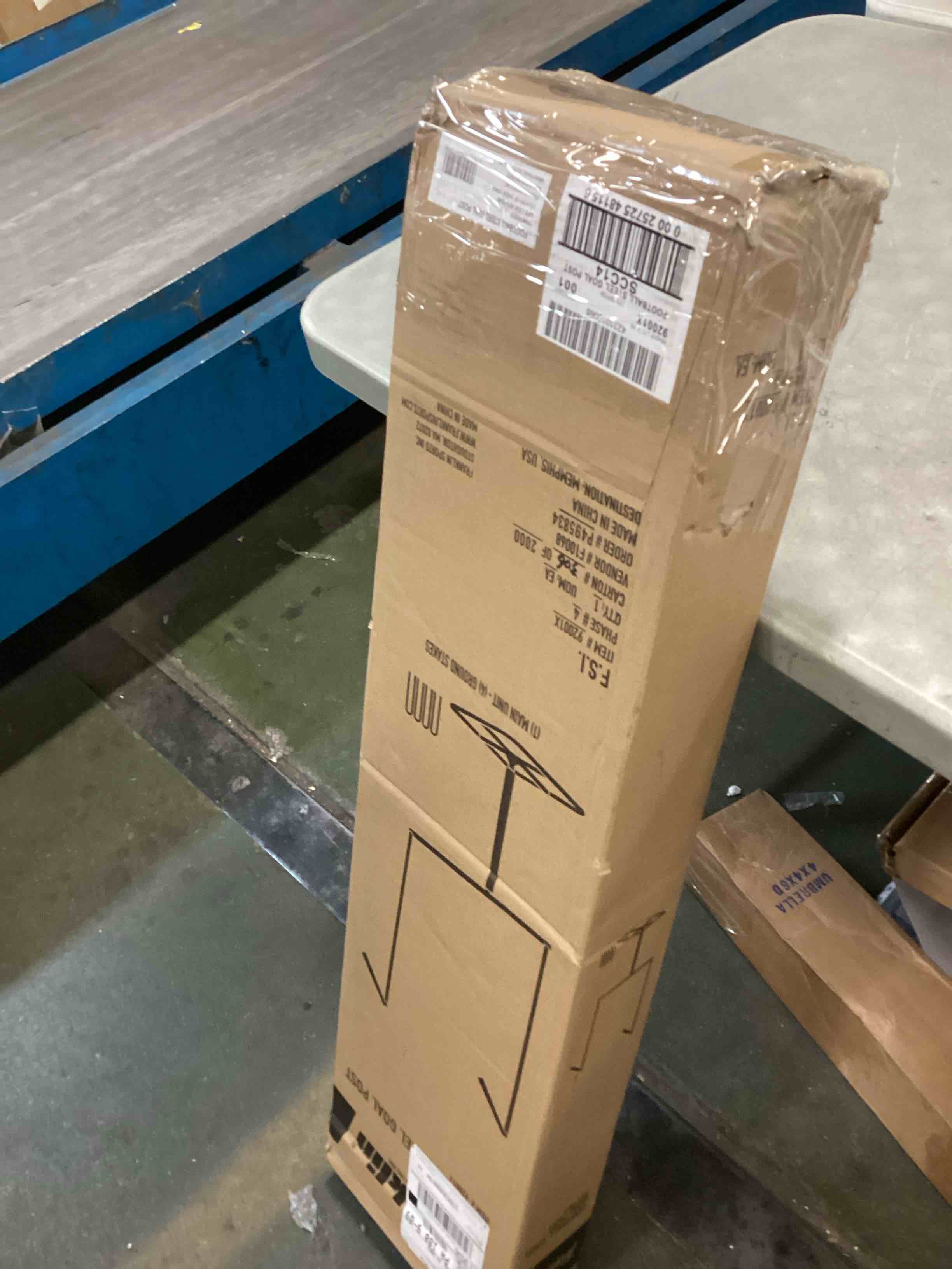 https://s3.amazonaws.com/lotting-images-prod/bidfta/GRA0226556_1730377960828.jpeg