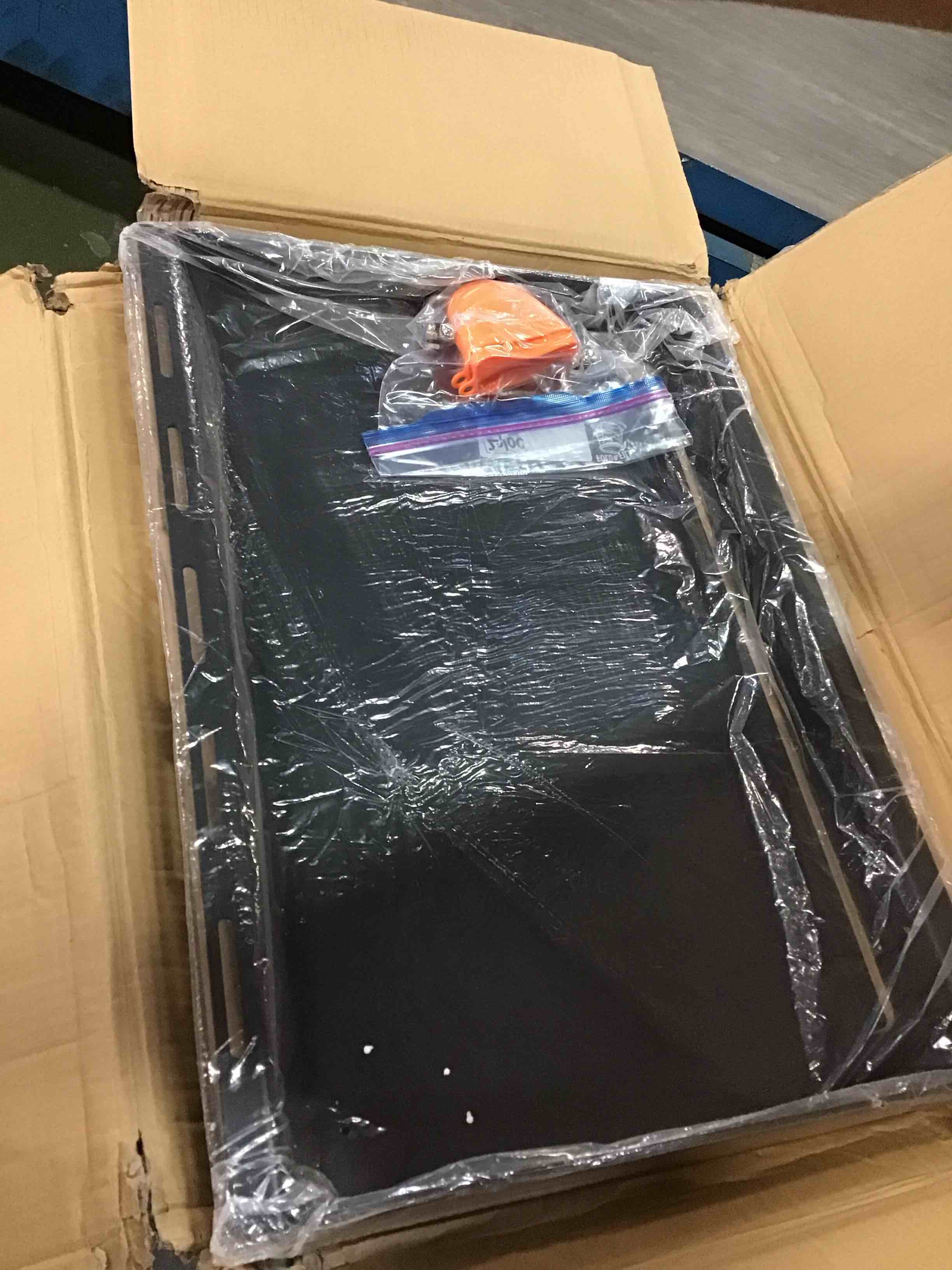 https://s3.amazonaws.com/lotting-images-prod/bidfta/GRA0228619_1728648358861.jpeg