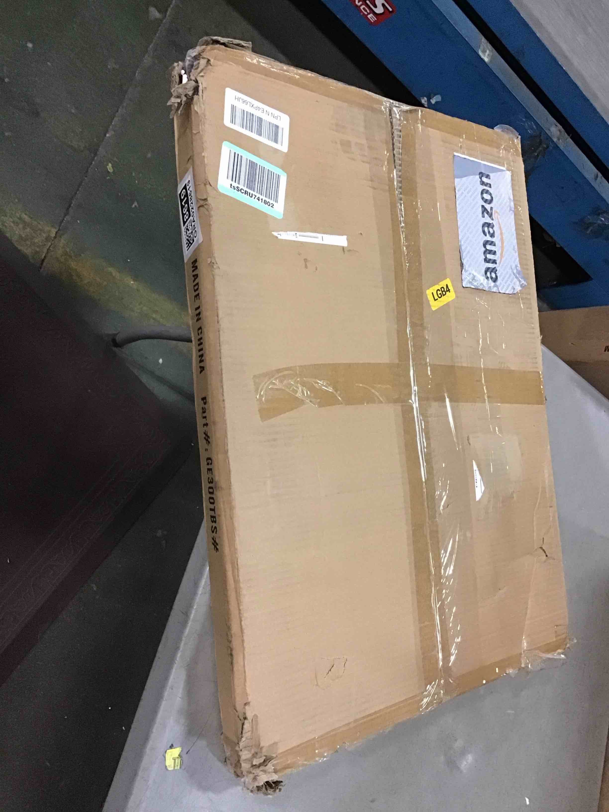 https://s3.amazonaws.com/lotting-images-prod/bidfta/GRA0228619_1728648393868.jpeg