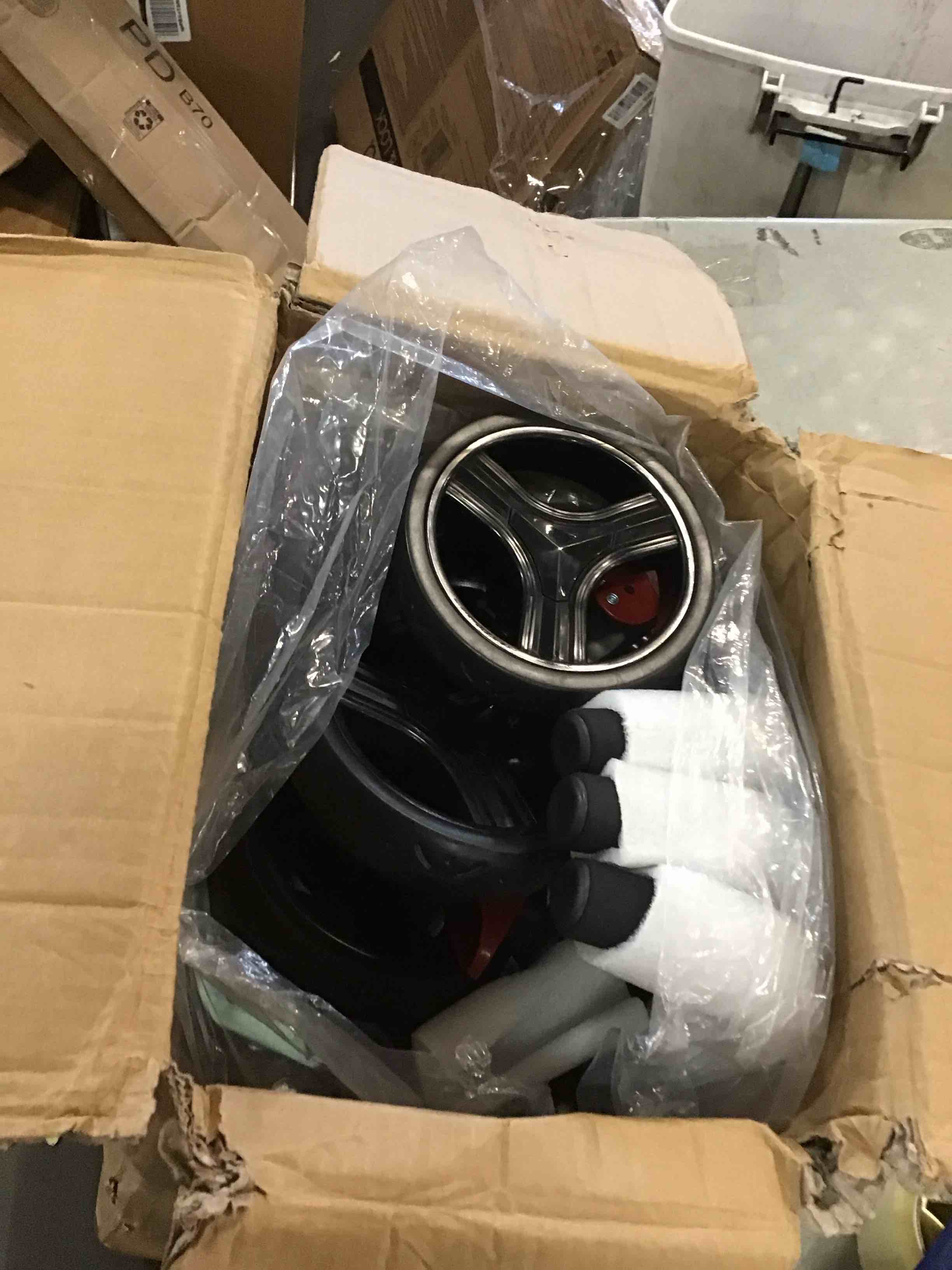 https://s3.amazonaws.com/lotting-images-prod/bidfta/GRA0228656_1728568013303.jpeg