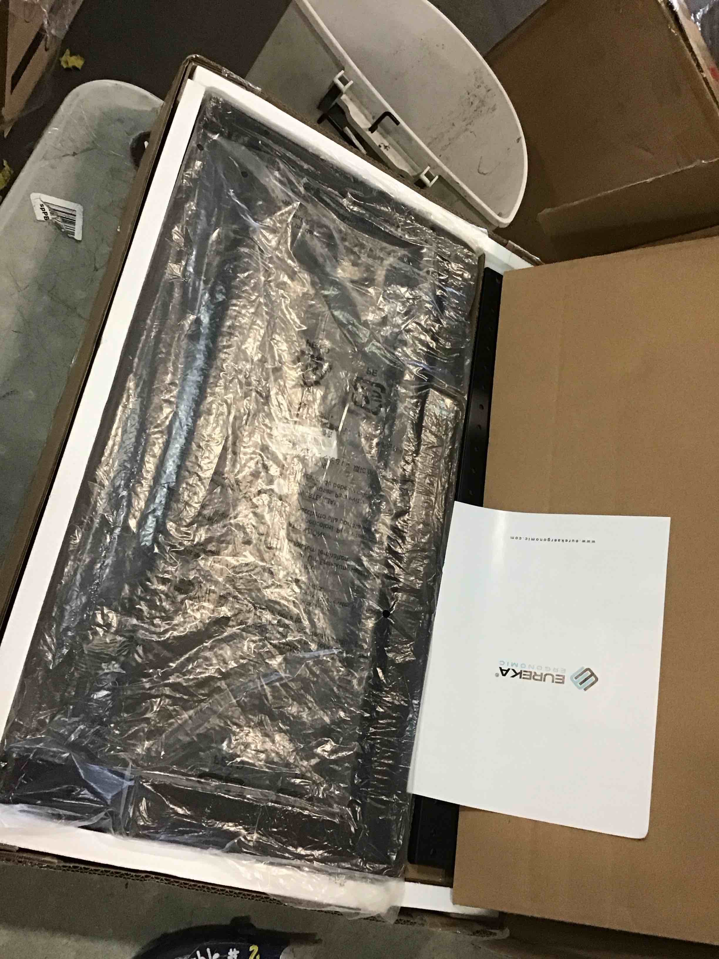 https://s3.amazonaws.com/lotting-images-prod/bidfta/GRA0228662_1728567305947.jpeg