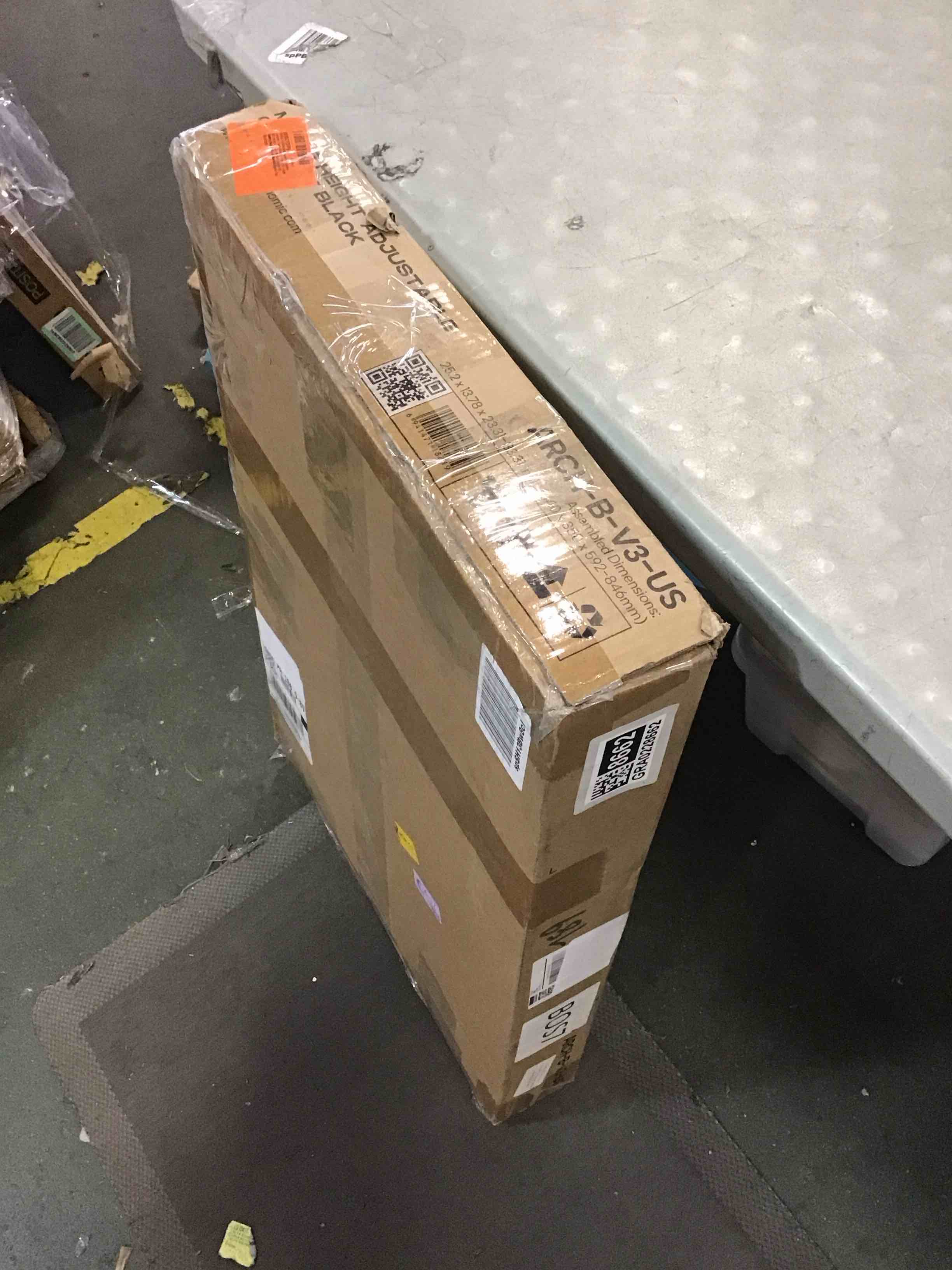 https://s3.amazonaws.com/lotting-images-prod/bidfta/GRA0228662_1728567355331.jpeg
