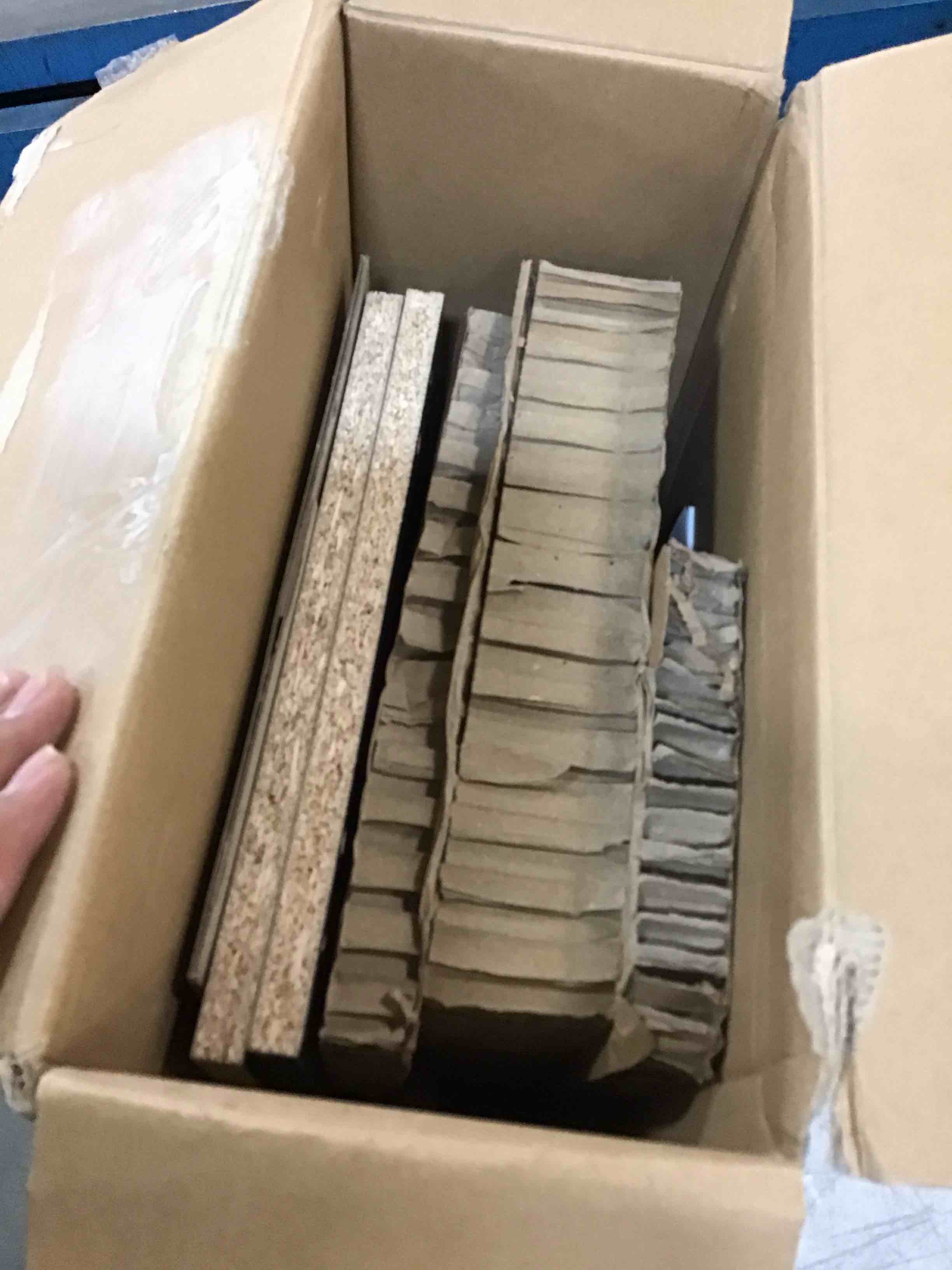 https://s3.amazonaws.com/lotting-images-prod/bidfta/GRA0228922_1728484595018.jpeg