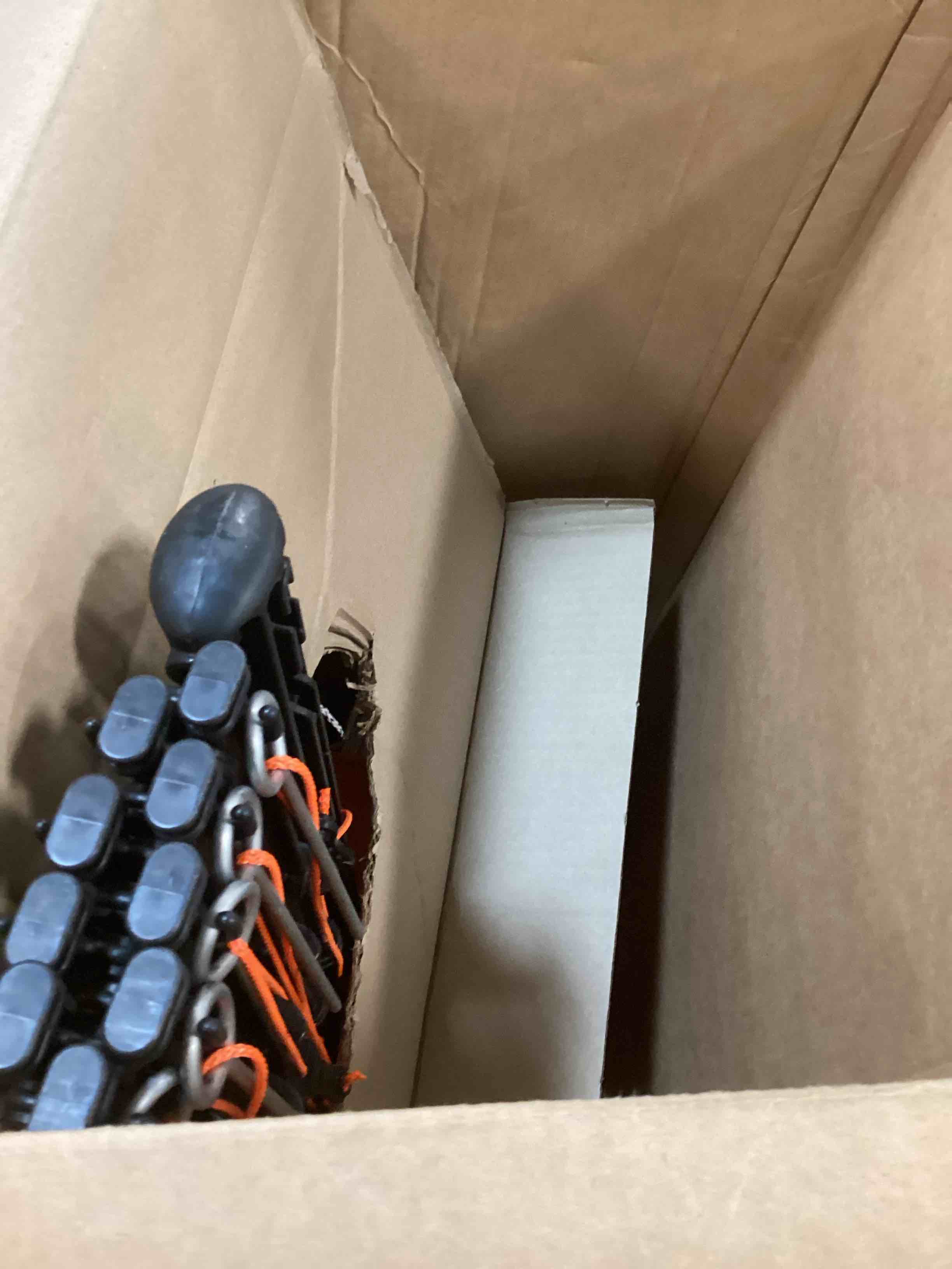 https://s3.amazonaws.com/lotting-images-prod/bidfta/GRA0230793_1729863189098.jpeg