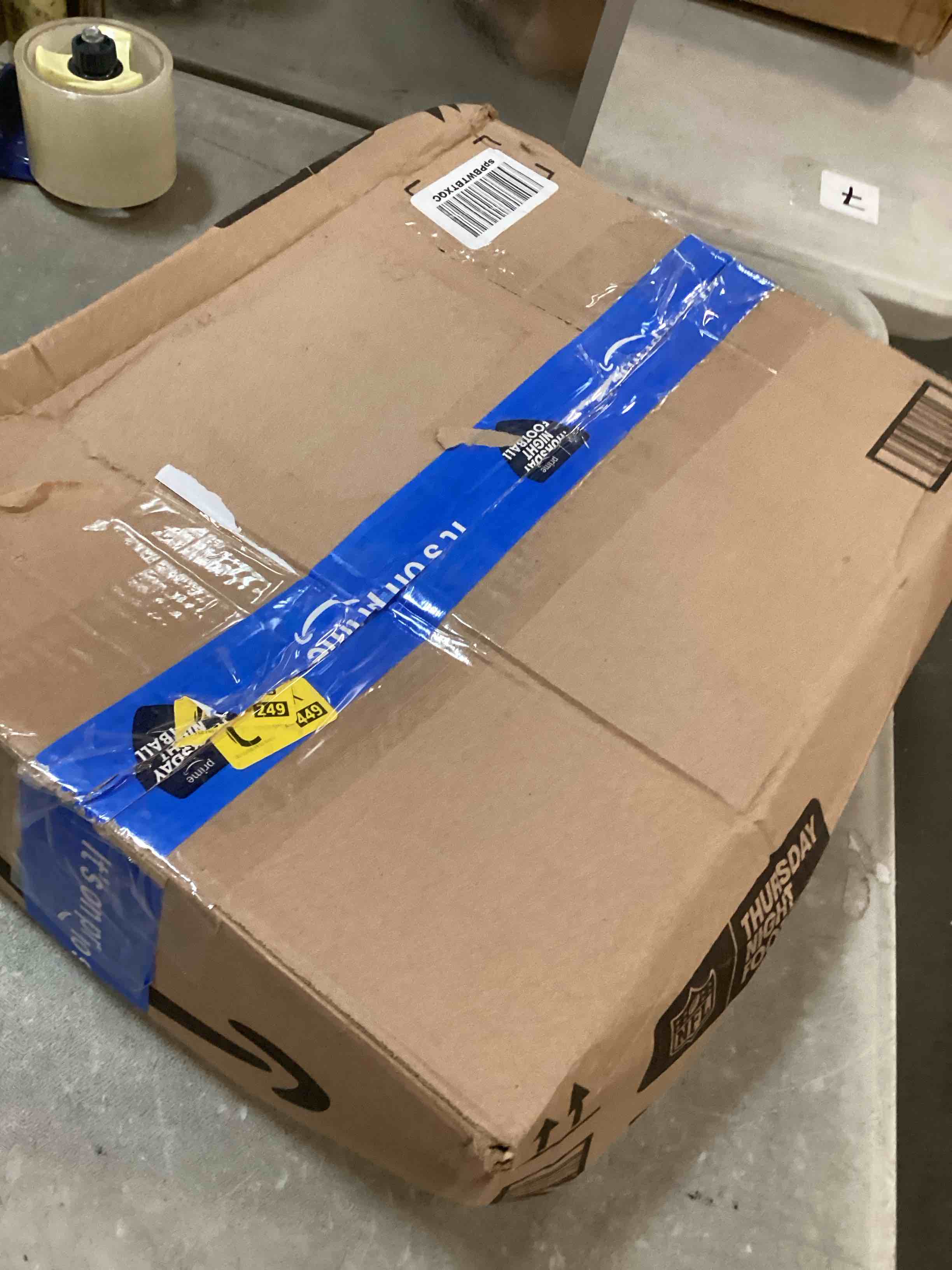 https://s3.amazonaws.com/lotting-images-prod/bidfta/GRA0230829_1729860323996.jpeg