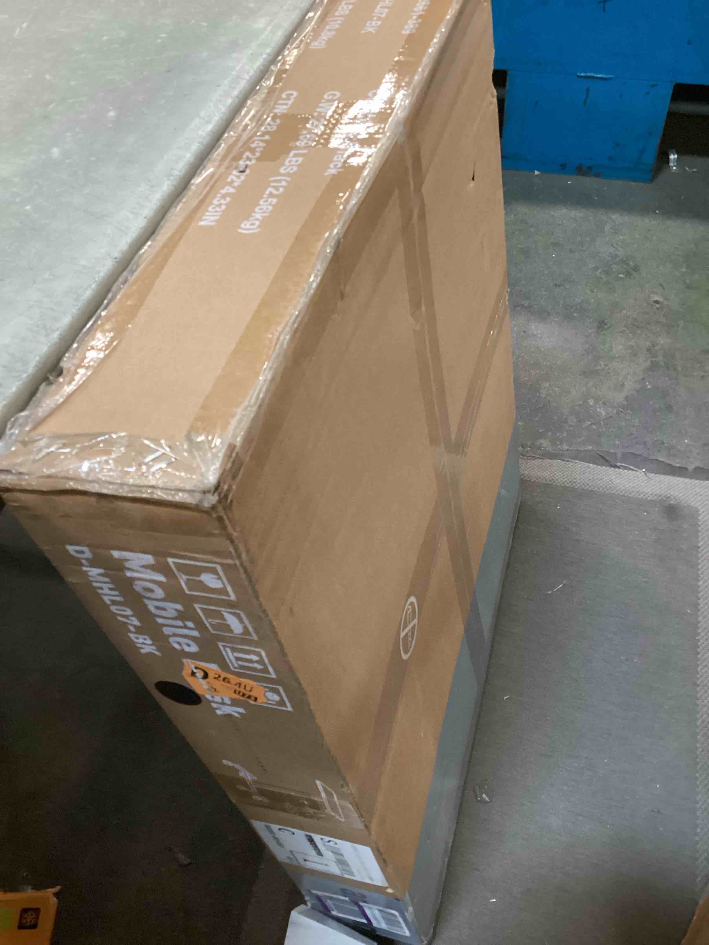 https://s3.amazonaws.com/lotting-images-prod/bidfta/GRA0230832_1729860213535.jpeg