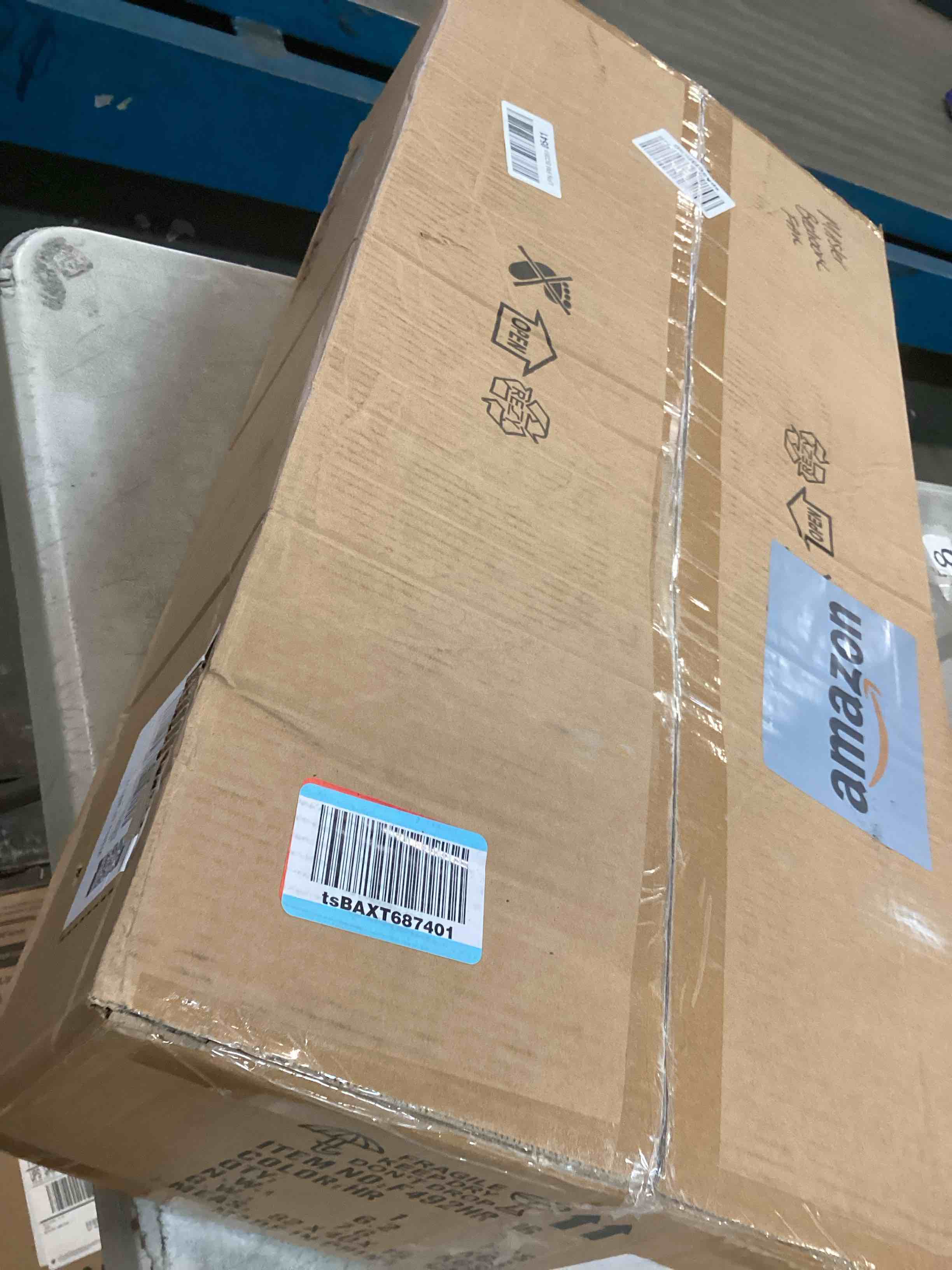 https://s3.amazonaws.com/lotting-images-prod/bidfta/GRA0230906_1729798357578.jpeg