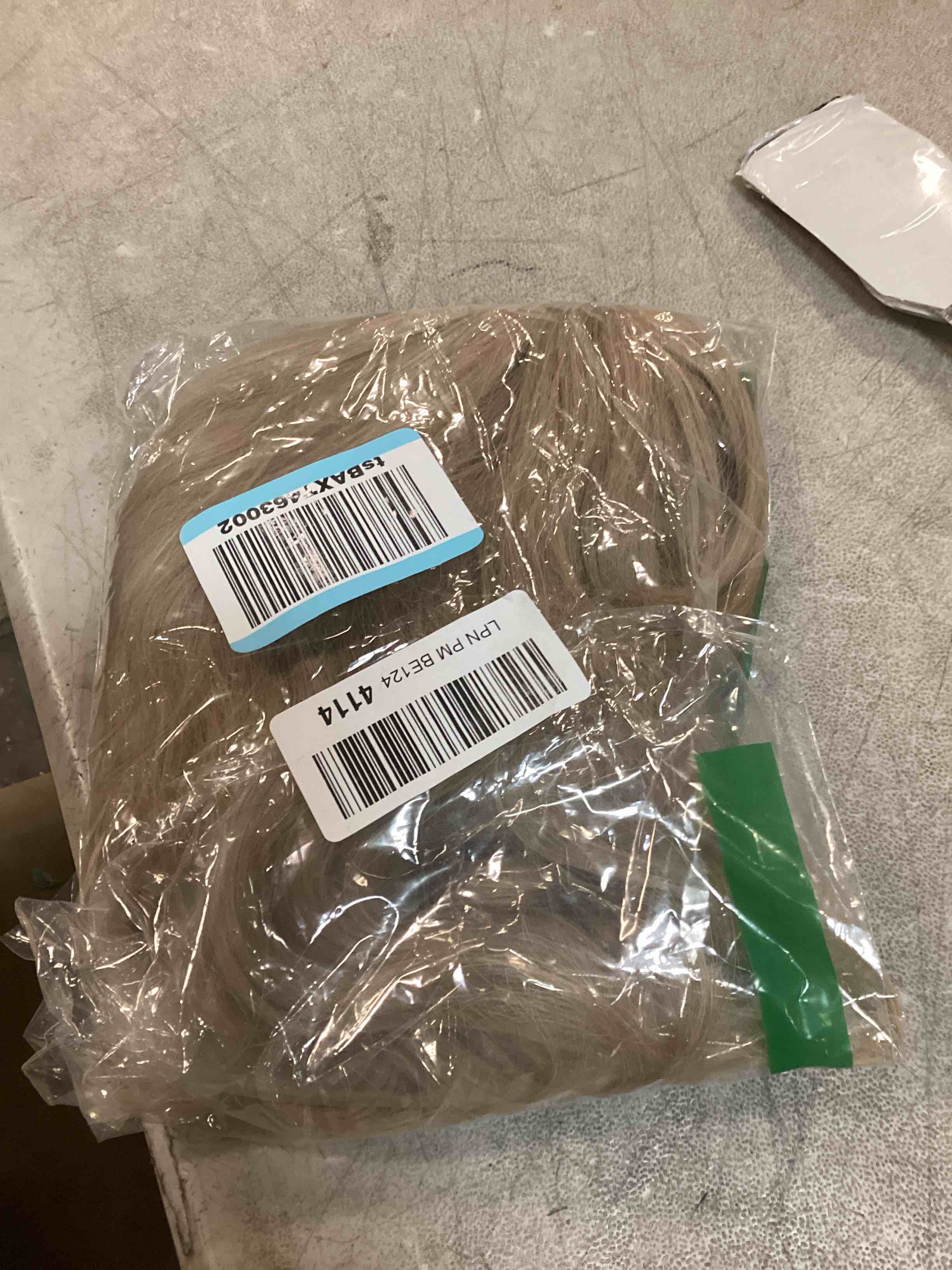 https://s3.amazonaws.com/lotting-images-prod/bidfta/GRA0231112_1729774945564.jpeg