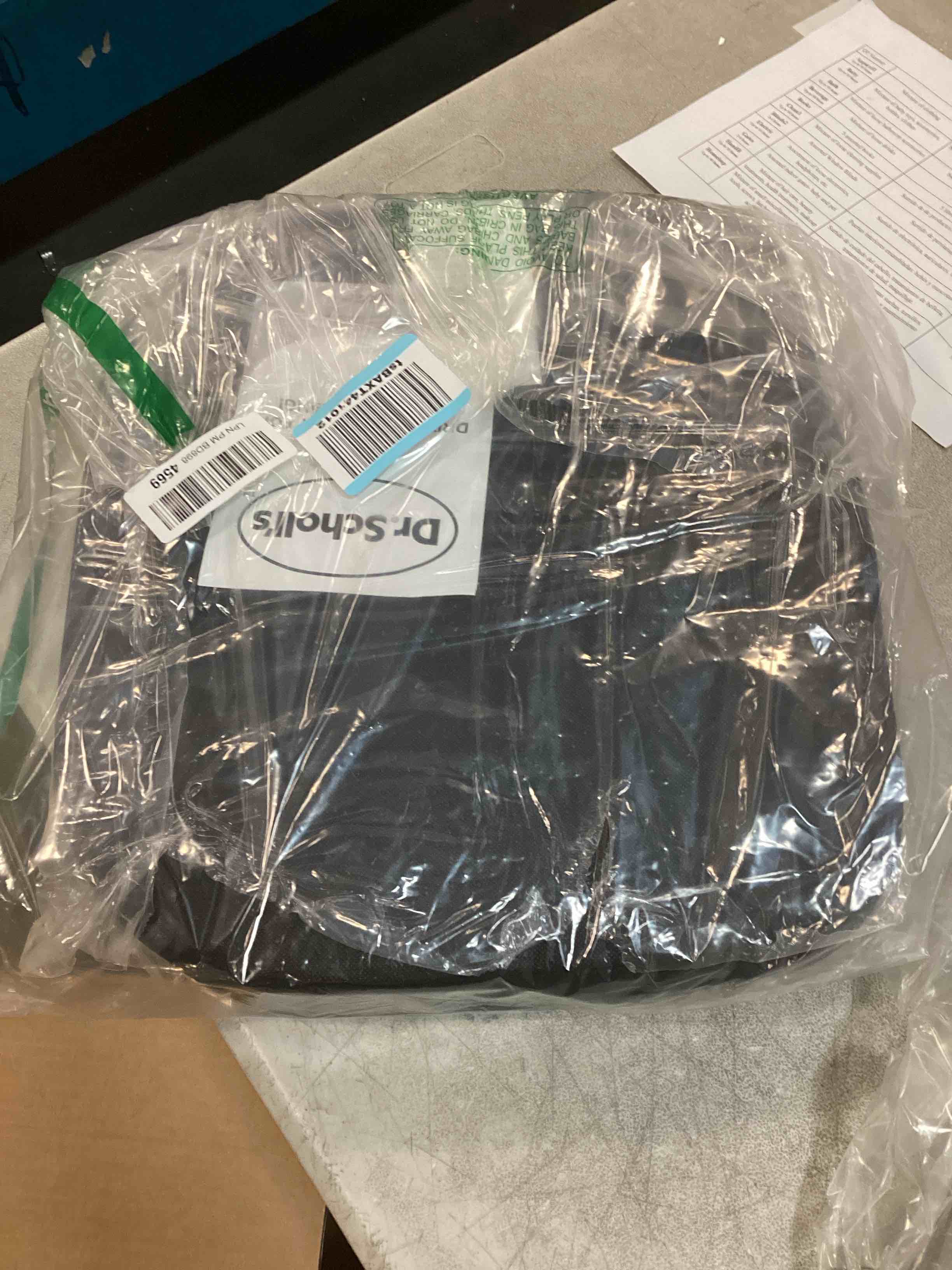 https://s3.amazonaws.com/lotting-images-prod/bidfta/GRA0231137_1729773484708.jpeg