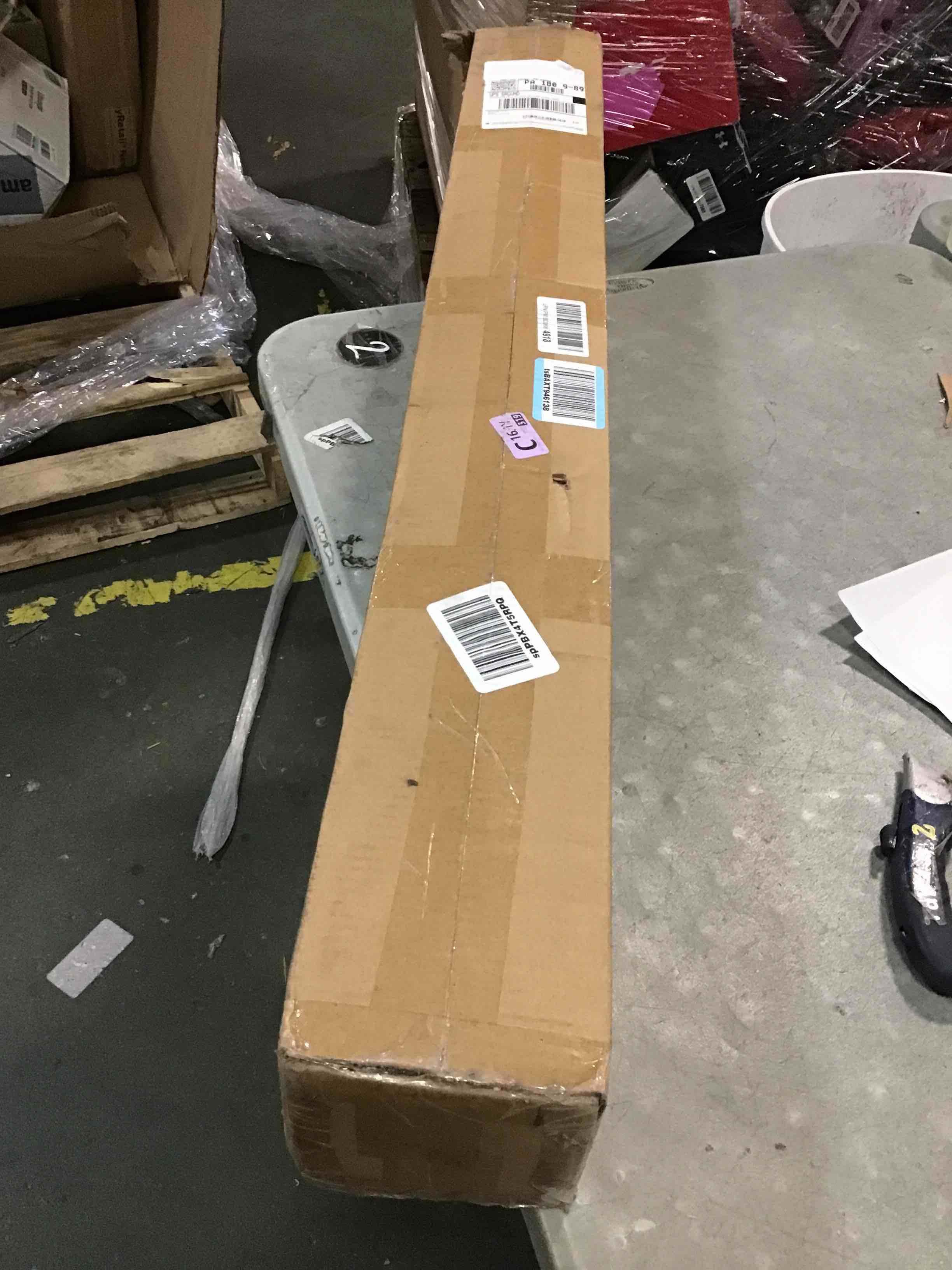 https://s3.amazonaws.com/lotting-images-prod/bidfta/GRA0233417_1728597905076.jpeg