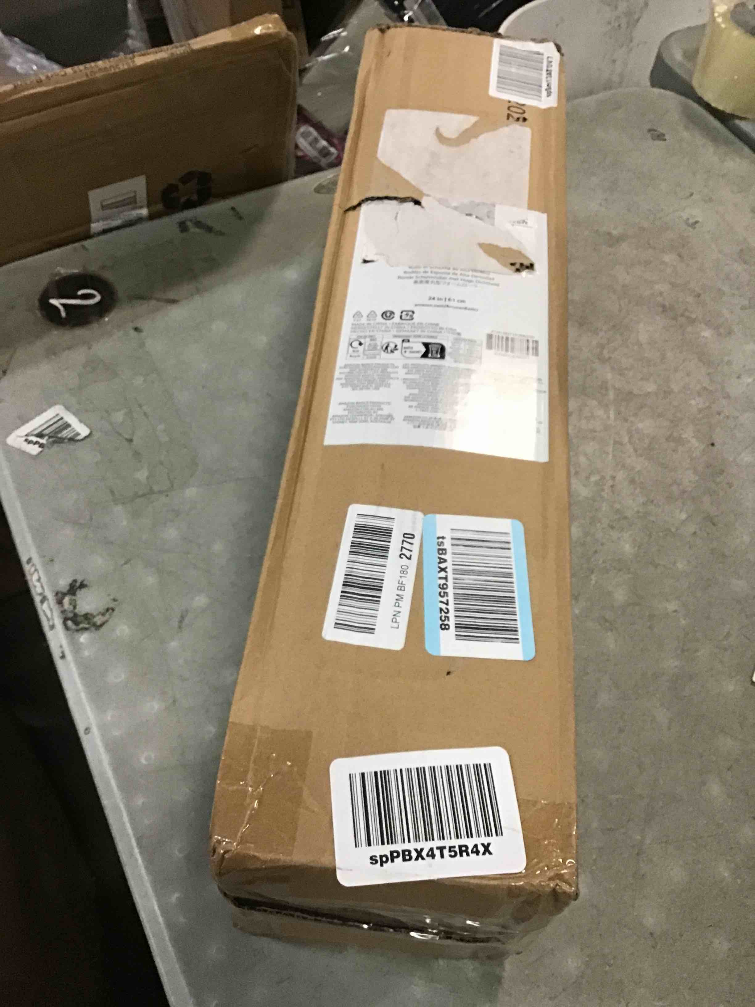 https://s3.amazonaws.com/lotting-images-prod/bidfta/GRA0233426_1728596939038.jpeg