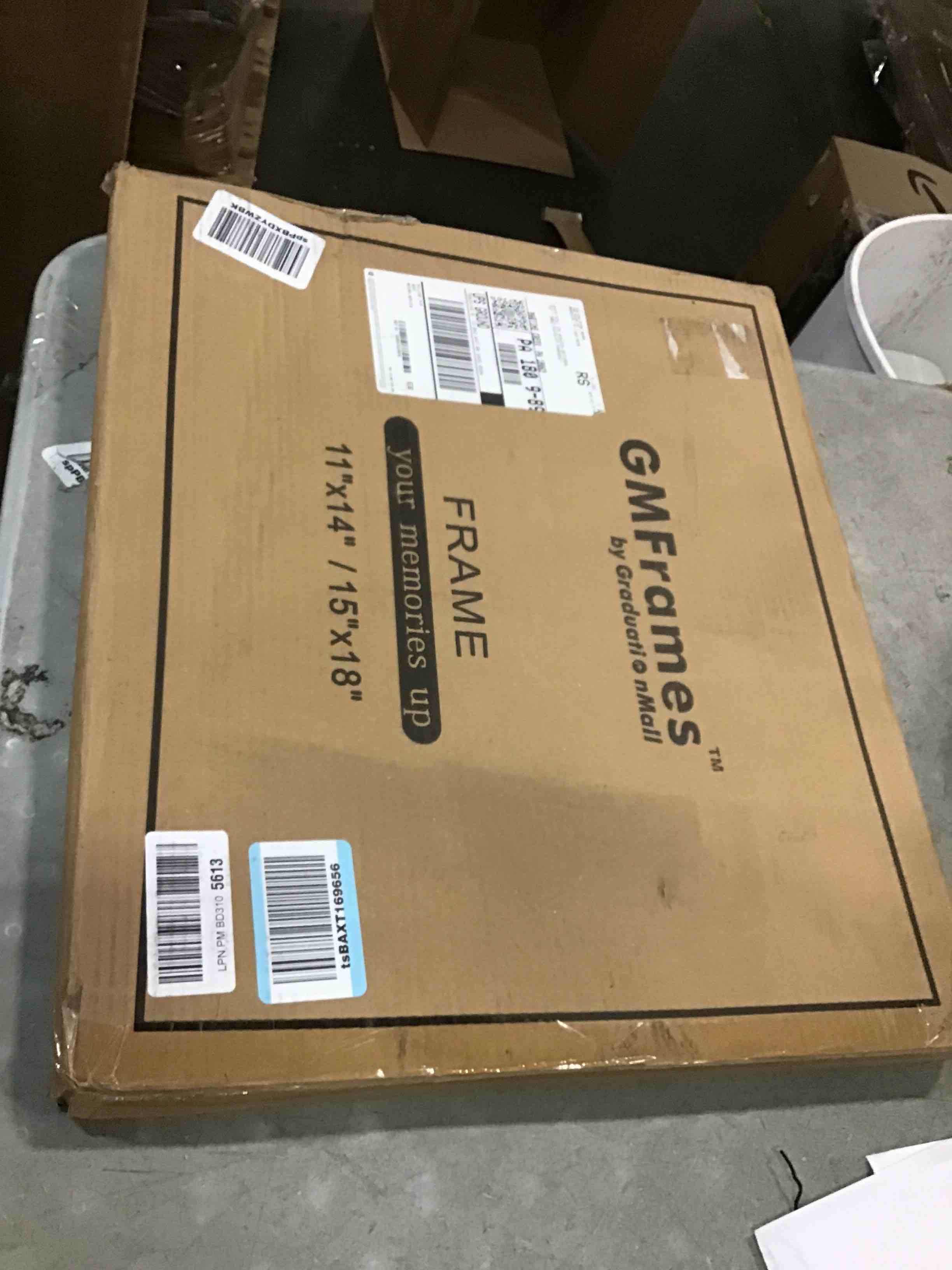 https://s3.amazonaws.com/lotting-images-prod/bidfta/GRA0233619_1728515948121.jpeg
